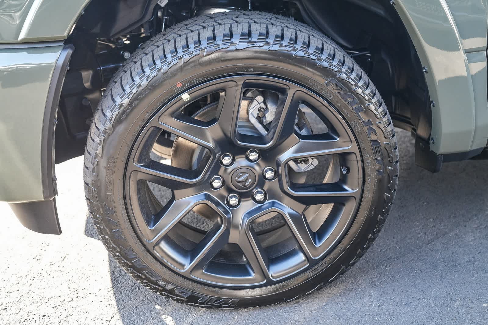 Thumbnail: 2026 RAM 1500 - 9