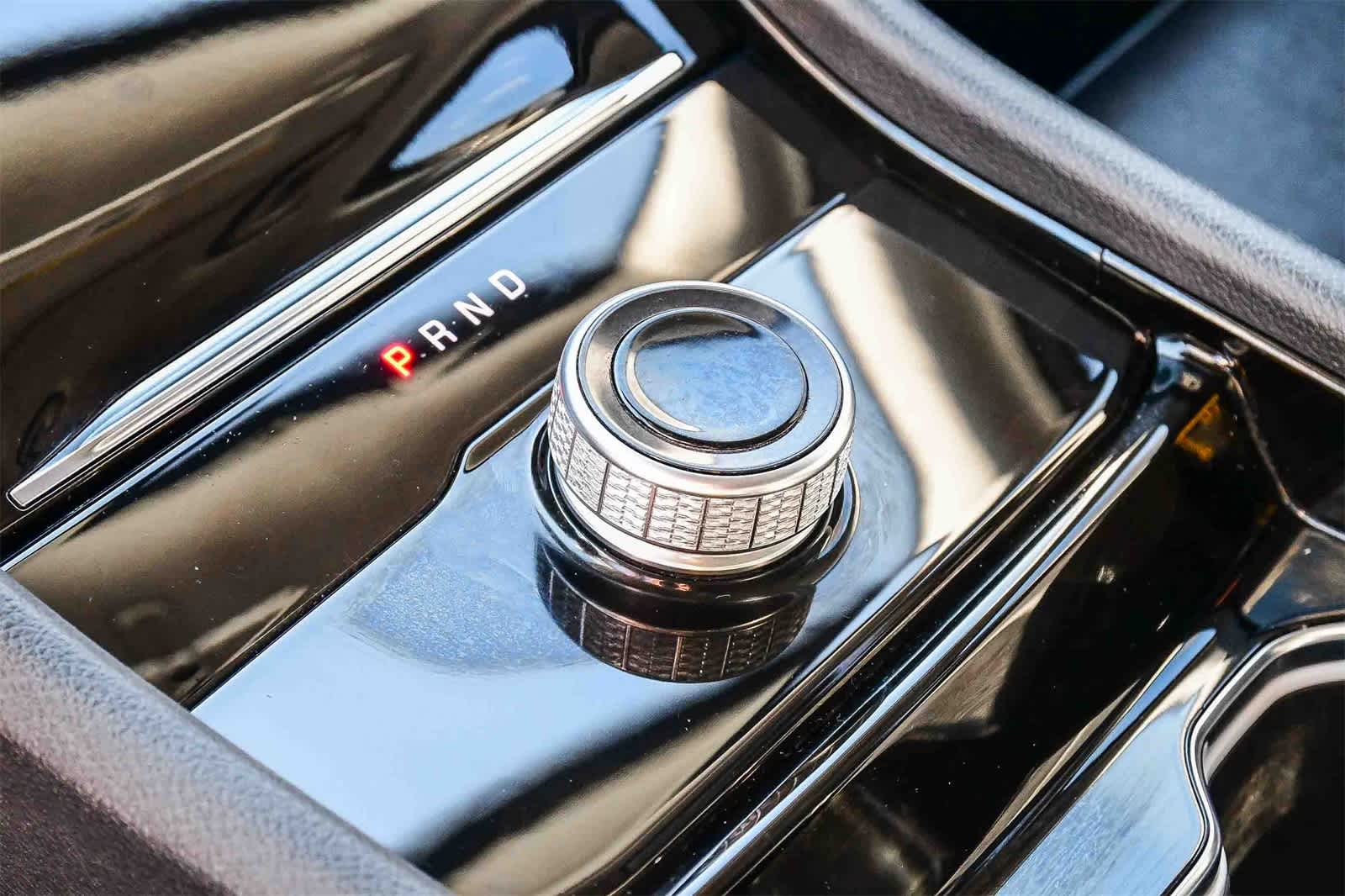 Thumbnail: 2023 Jeep Grand Cherokee - 18