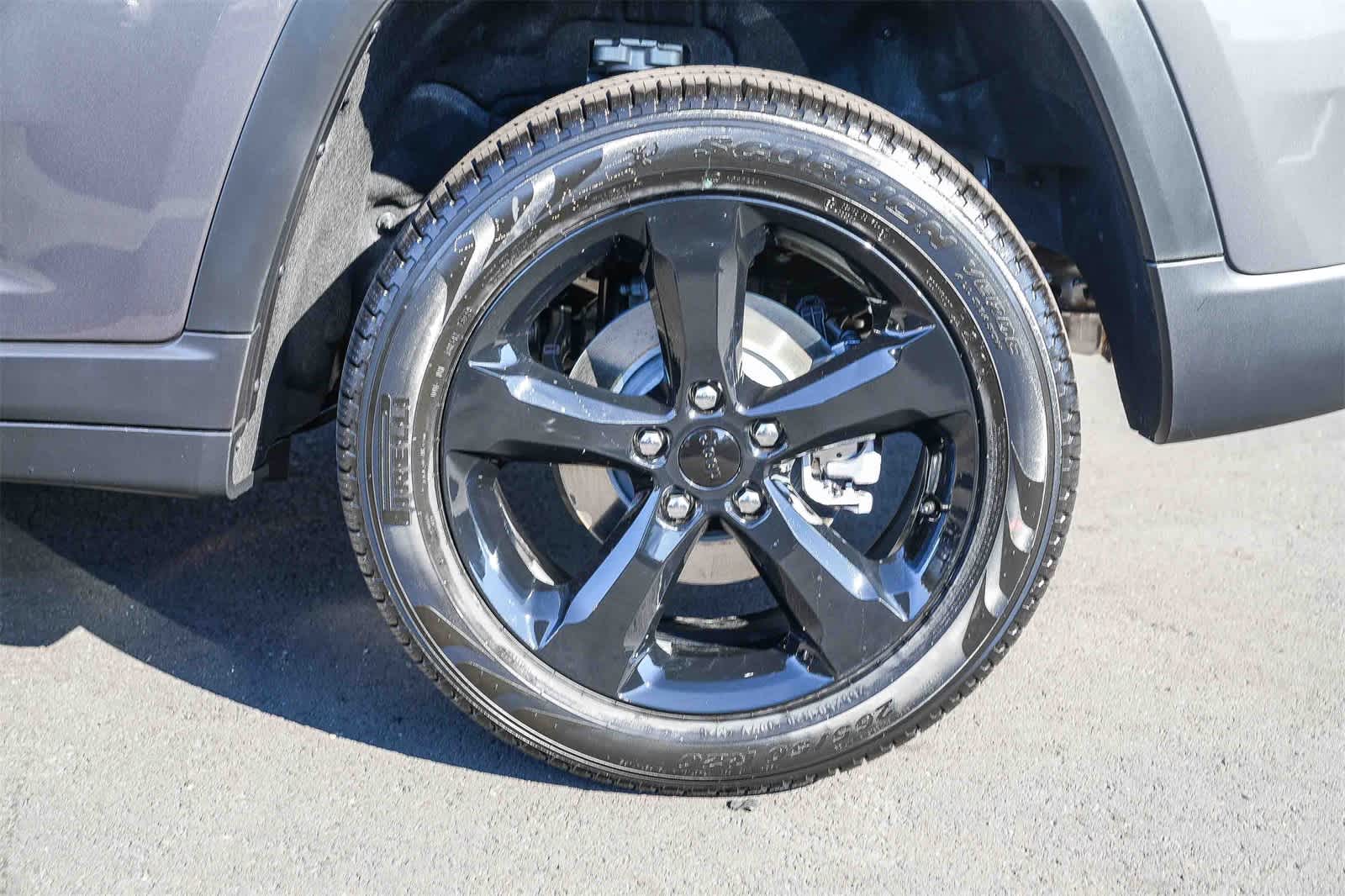 Thumbnail: 2025 Jeep Grand Cherokee - 10