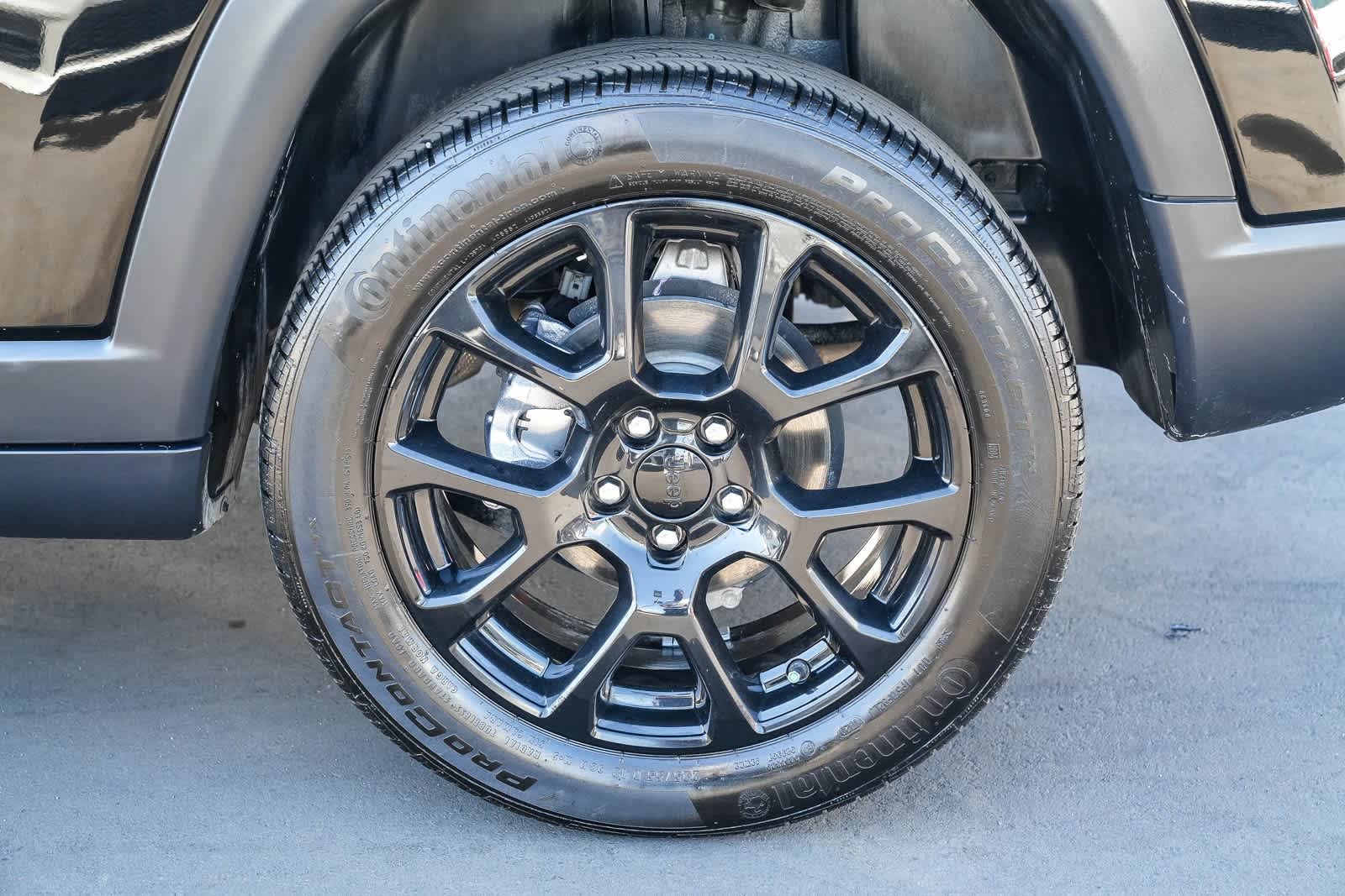 Thumbnail: 2023 Jeep Compass - 9