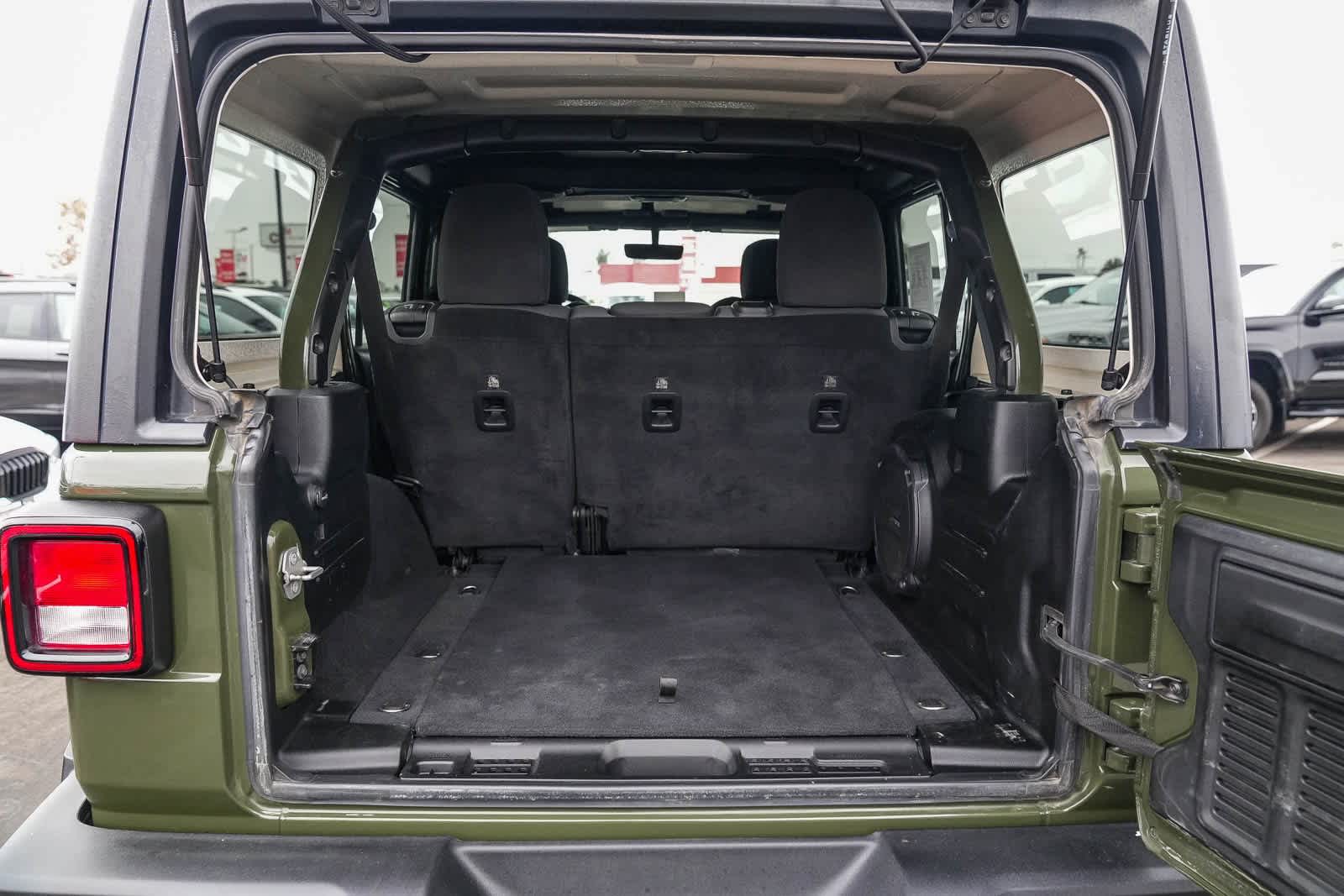 Thumbnail: 2021 Jeep Wrangler - 24