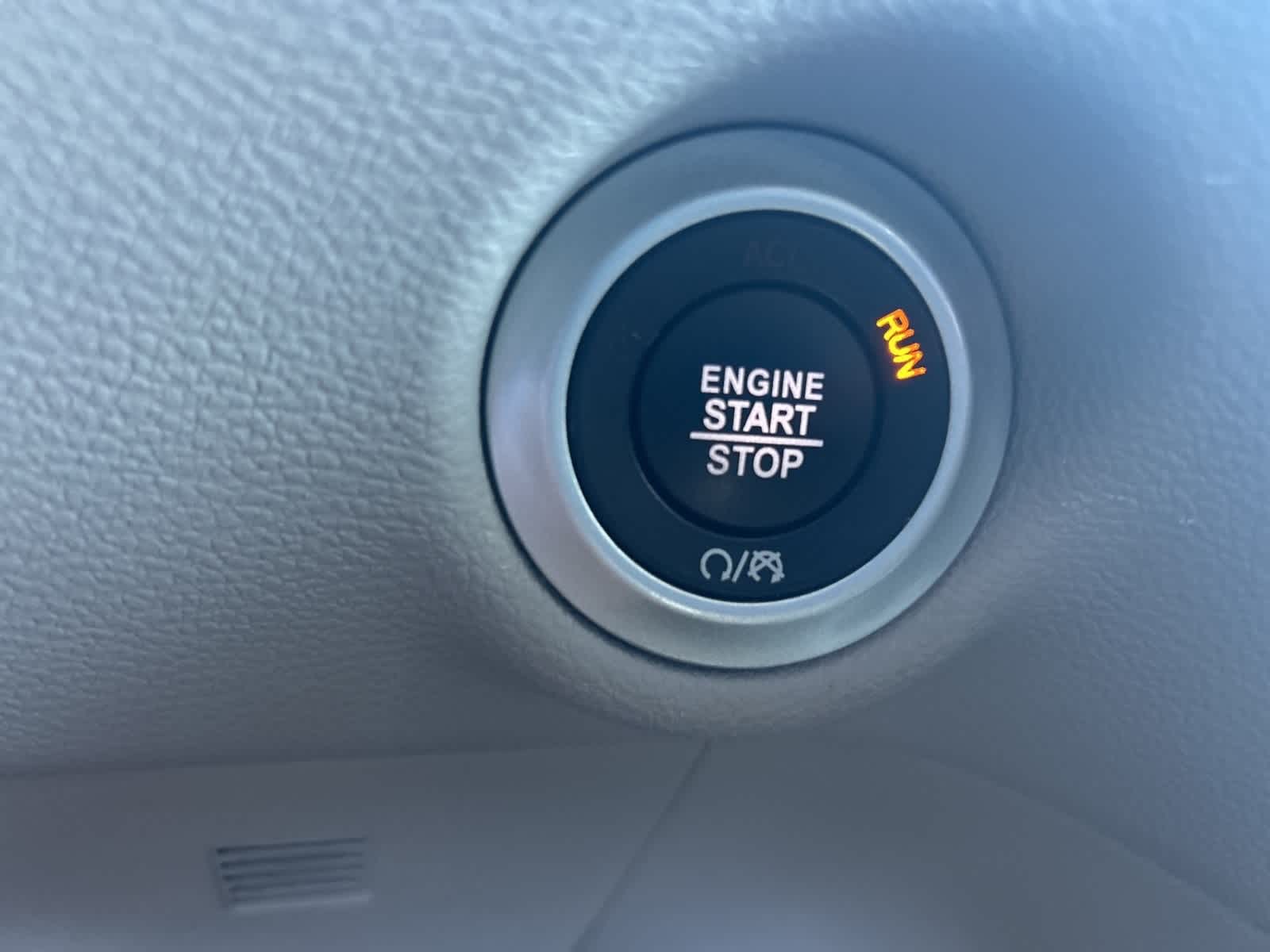 Thumbnail: 2024 Chrysler Pacifica - 31