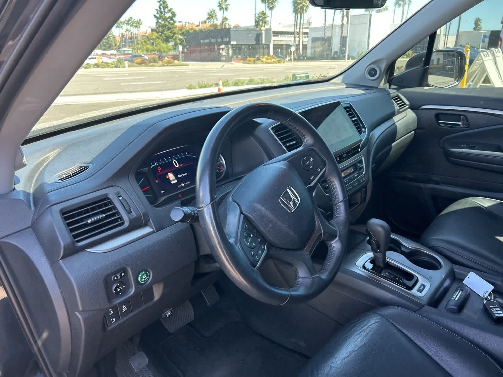 Thumbnail: 2019 Honda Pilot - 16