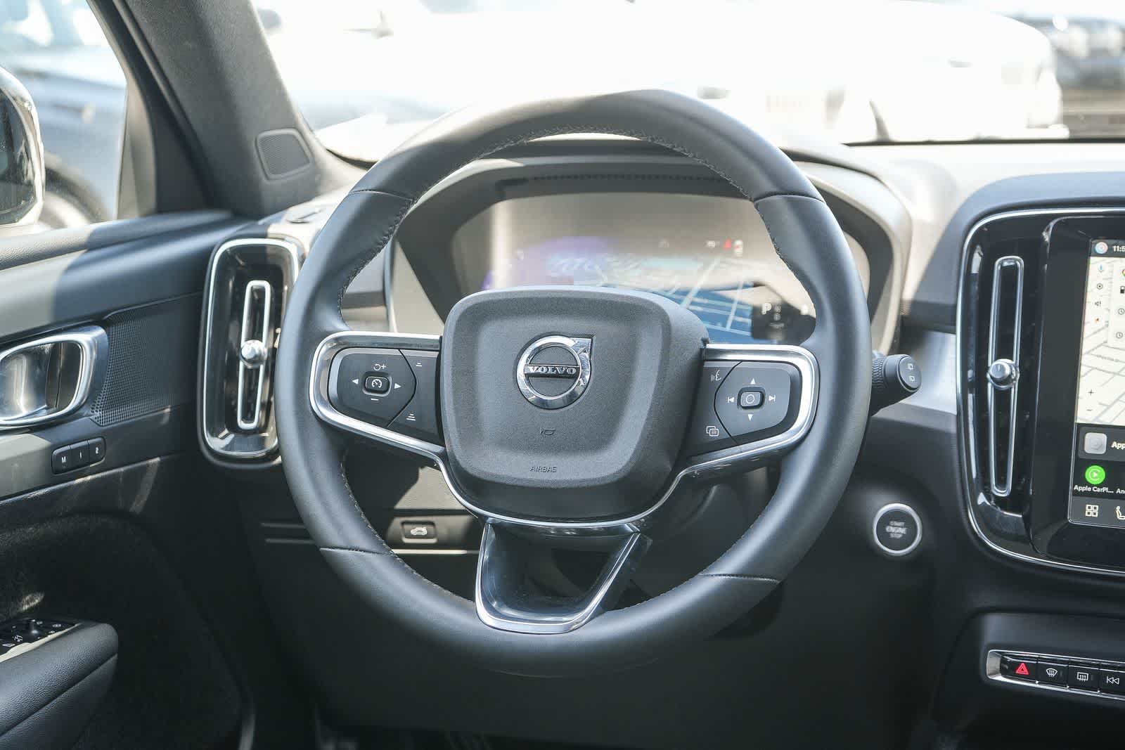 Thumbnail: 2024 Volvo XC40 - 15