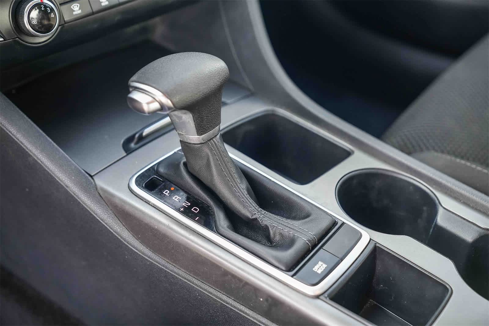 Thumbnail: 2020 Kia Optima - 17