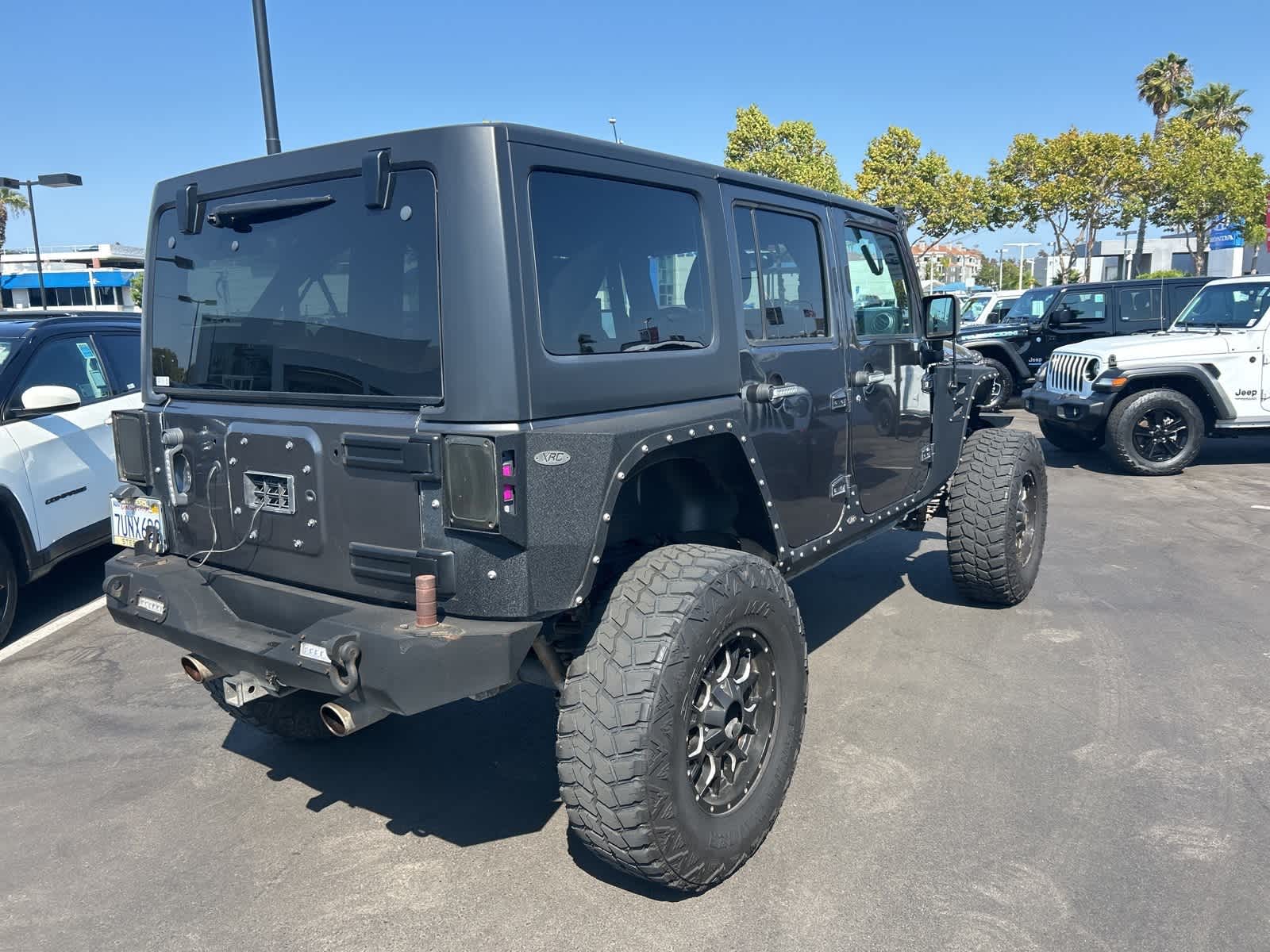 Thumbnail: 2017 Jeep Wrangler - 6