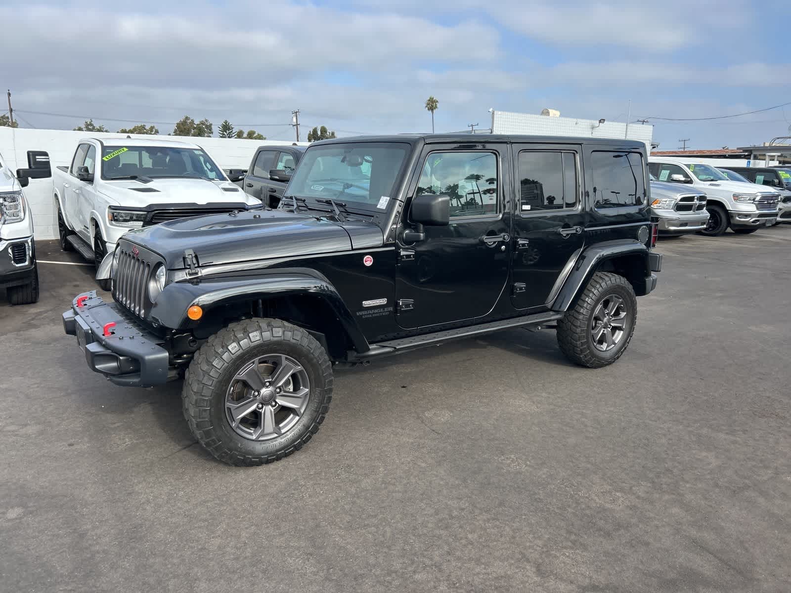 Thumbnail: 2017 Jeep Wrangler - 2
