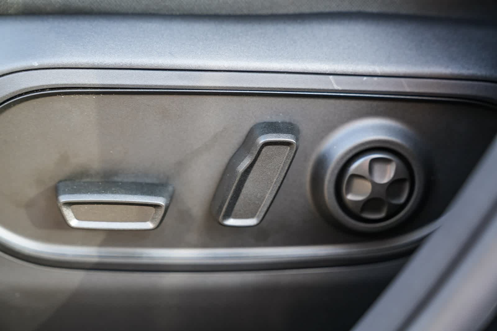 Thumbnail: 2025 Jeep Grand Cherokee - 22