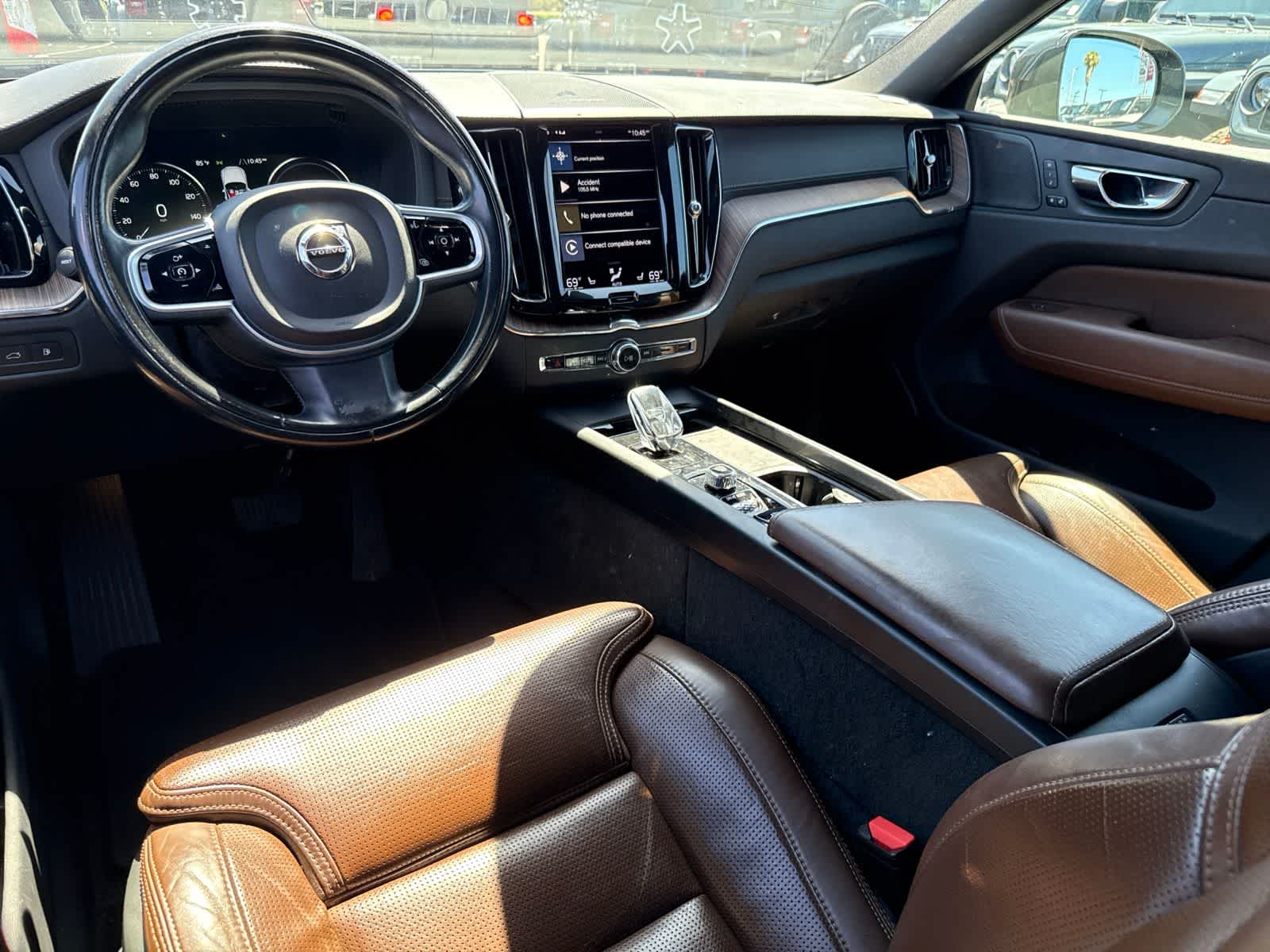 Thumbnail: 2021 Volvo XC60 - 30