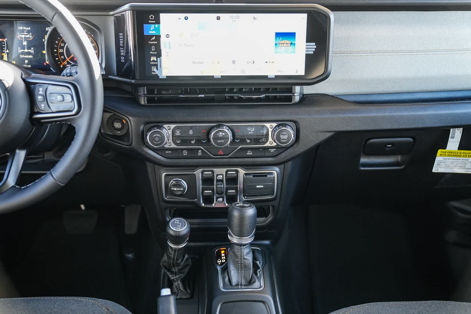 Thumbnail: 2026 Jeep Wrangler - 14