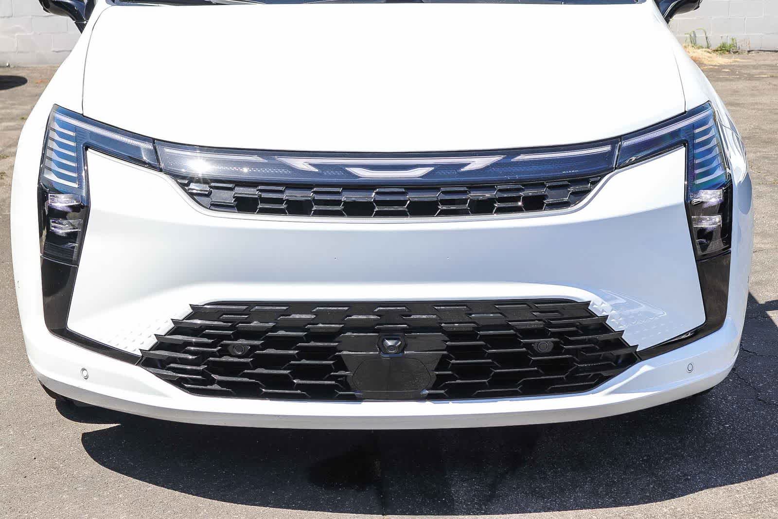Thumbnail: 2027 Chrysler Pacifica - 9