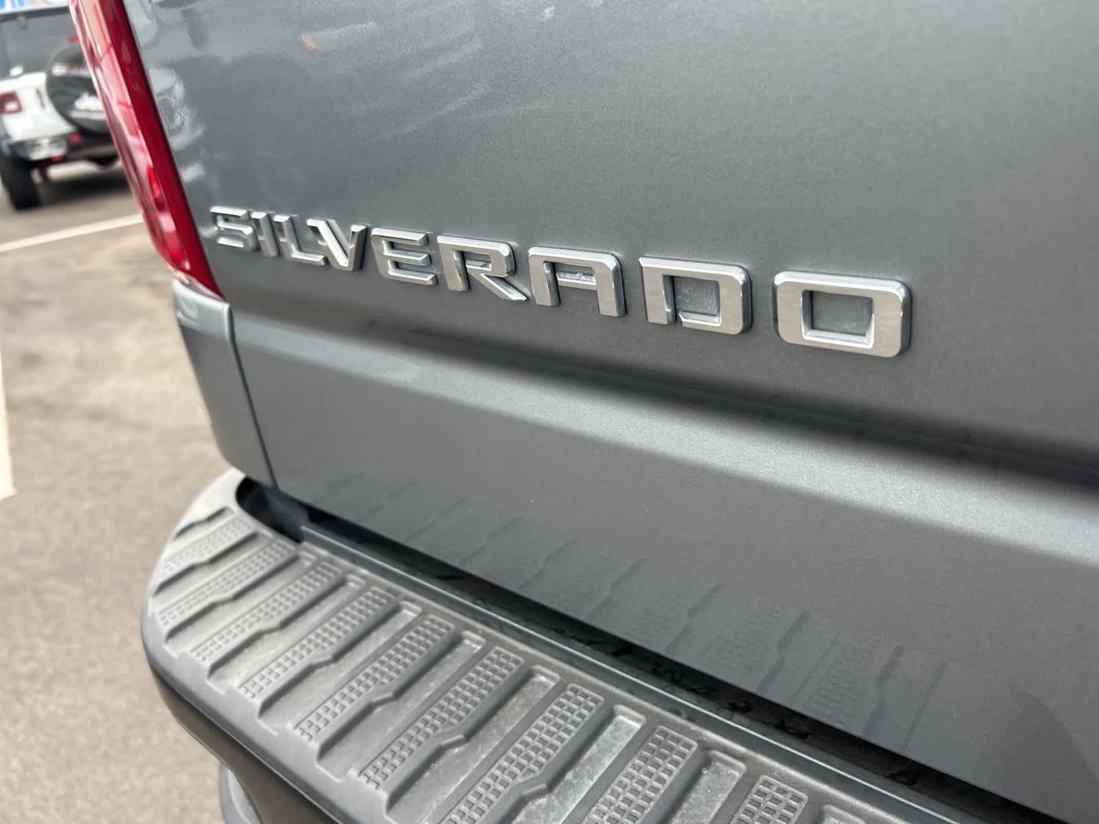 Thumbnail: 2020 Chevrolet Silverado 1500 - 21