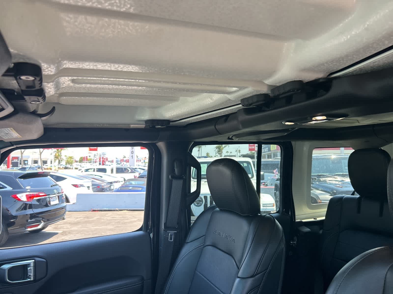 Thumbnail: 2022 Jeep Wrangler - 30