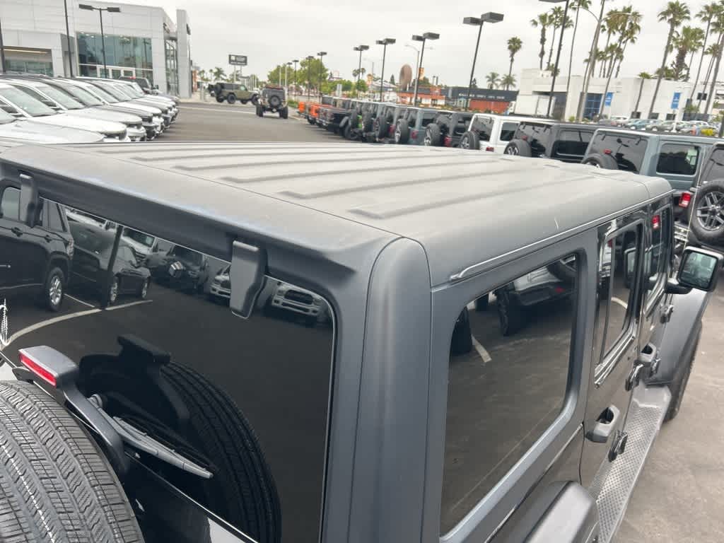 2021 Jeep Wrangler Unlimited Sport 16