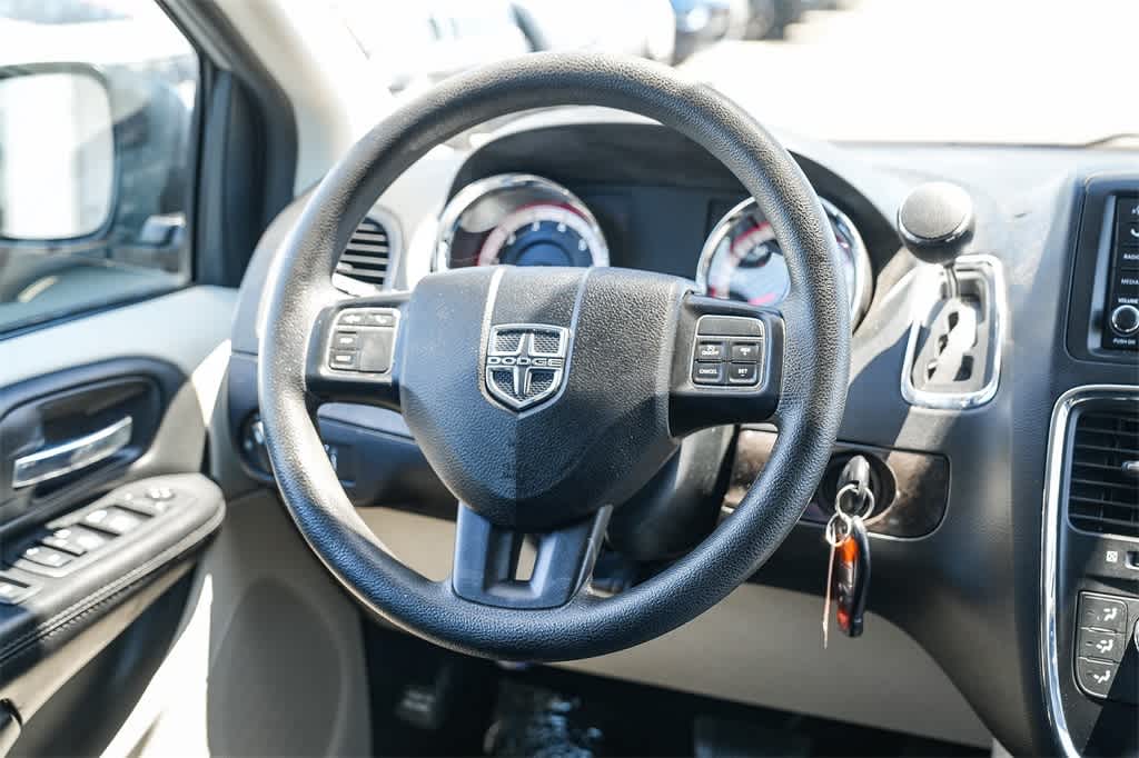 Thumbnail: 2019 Dodge Grand Caravan - 14