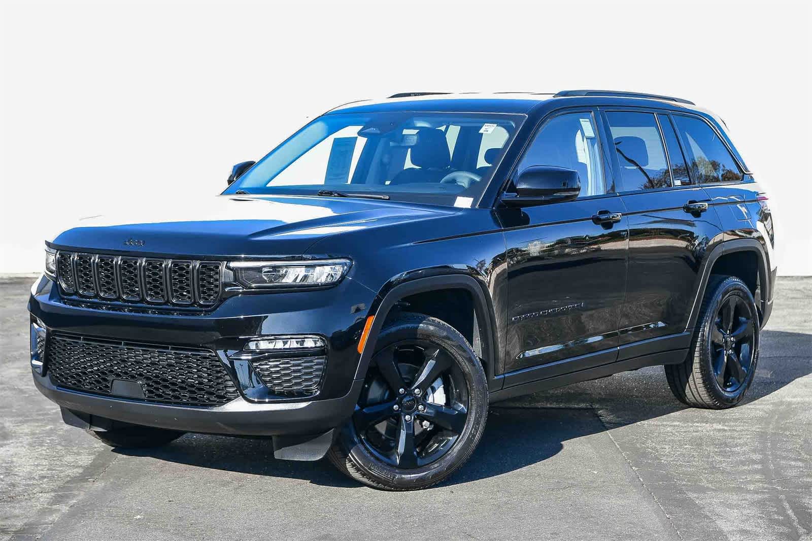 Thumbnail: 2023 Jeep Grand Cherokee - 1