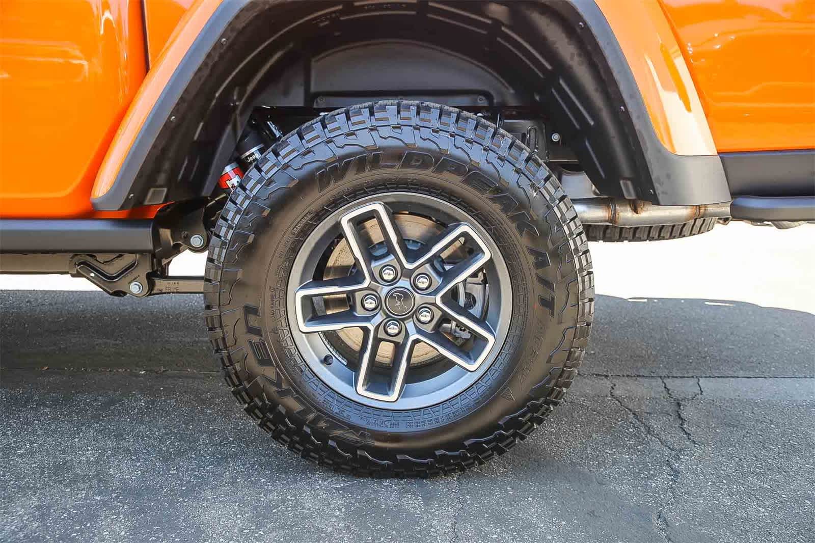 Thumbnail: 2025 Jeep Gladiator - 12