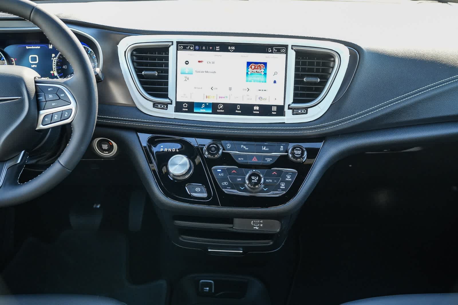 Thumbnail: 2026 Chrysler Pacifica - 14