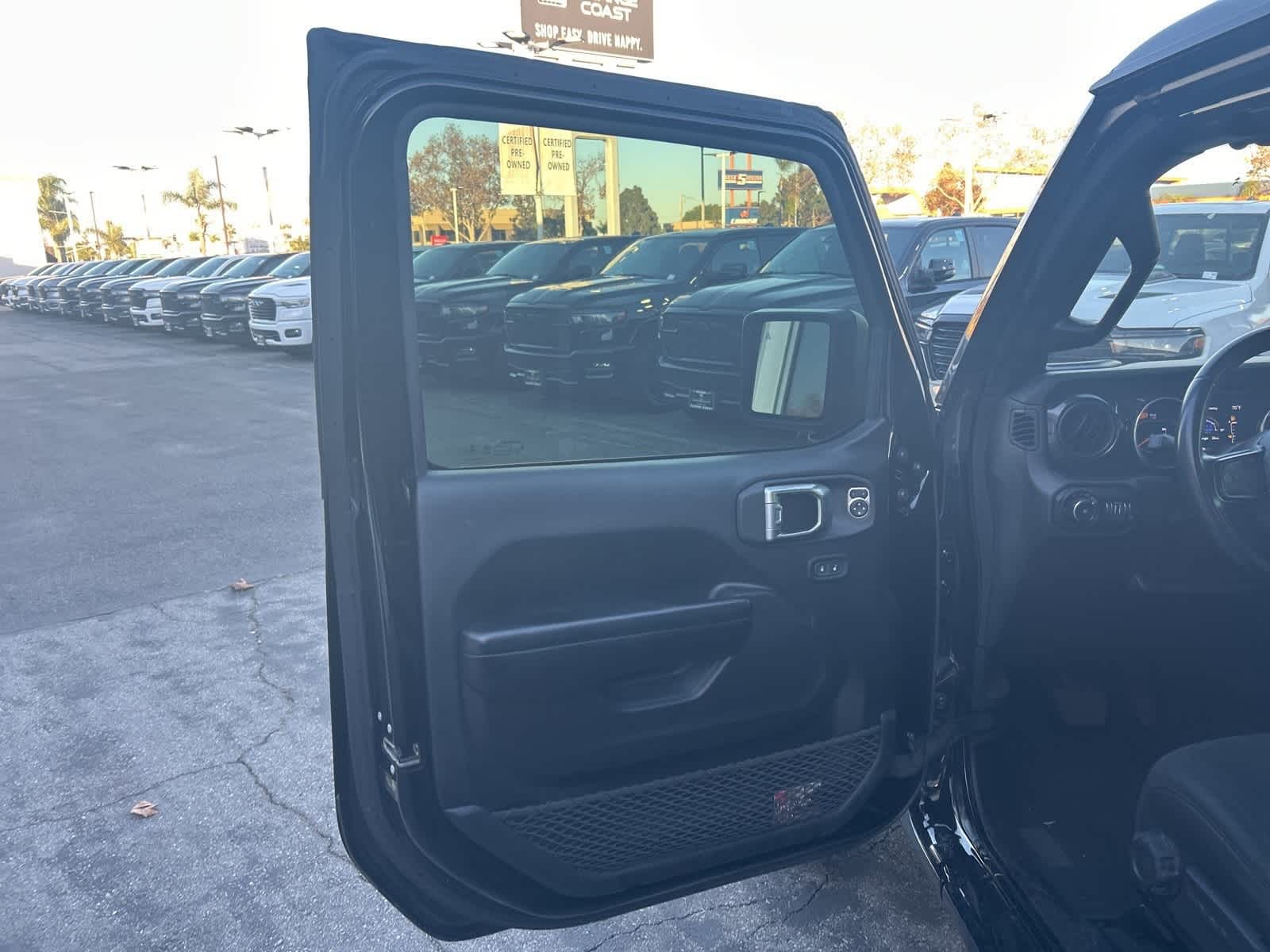 Thumbnail: 2021 Jeep Wrangler - 23