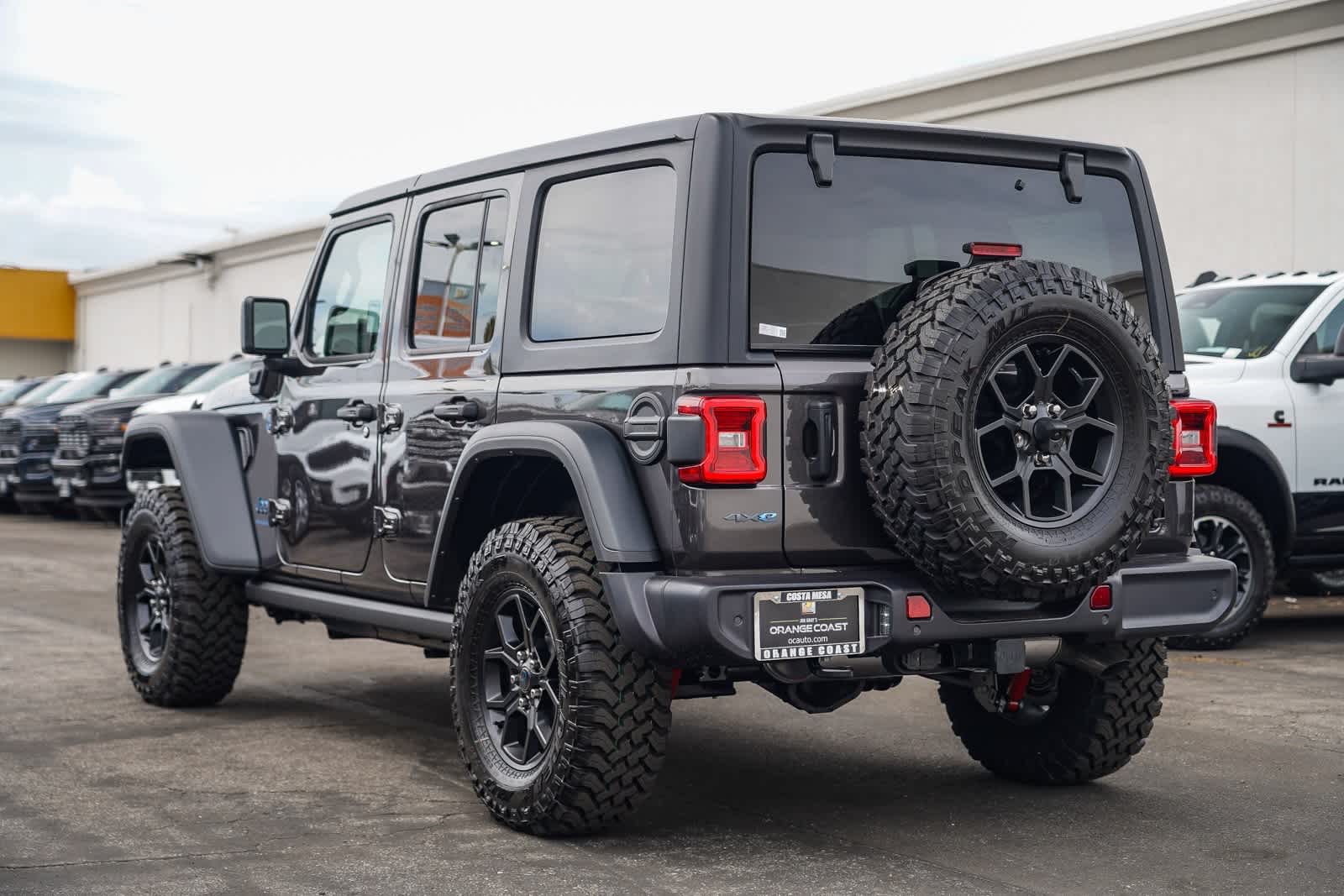 Thumbnail: 2025 Jeep Wrangler - 8