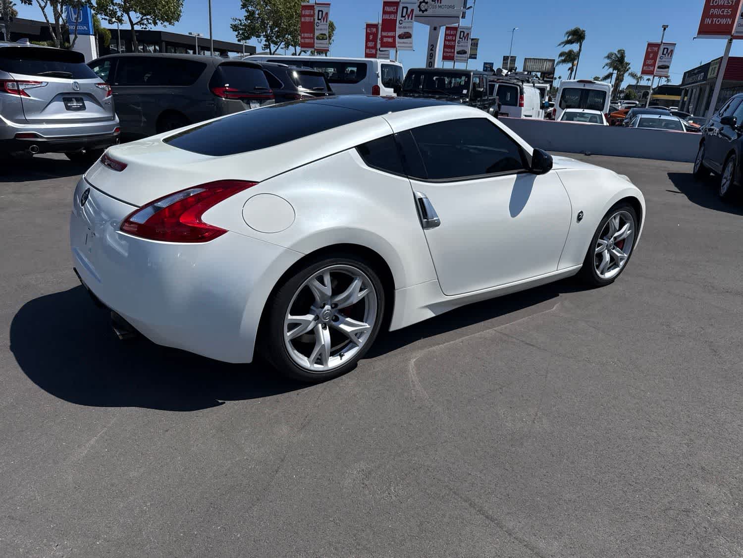 Thumbnail: 2013 Nissan Z - 16