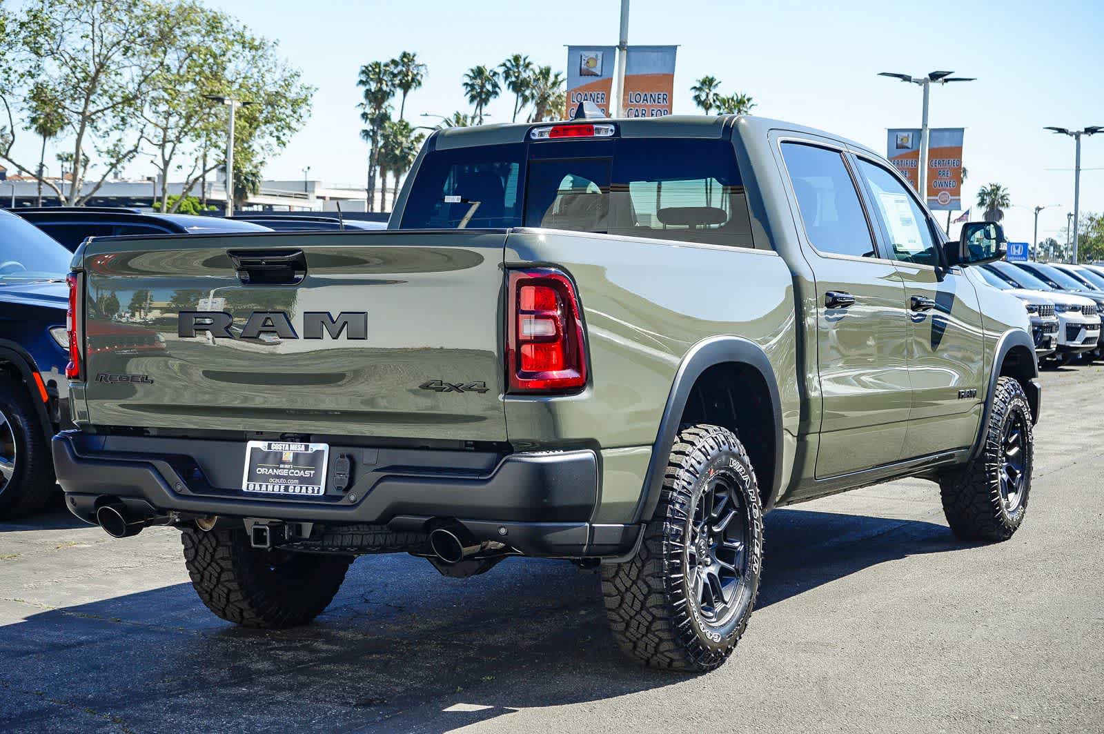 Thumbnail: 2026 RAM 1500 - 4