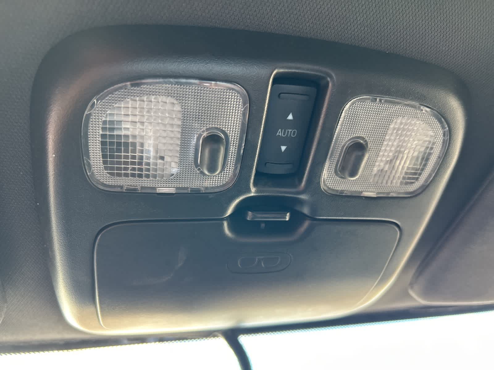 Thumbnail: 2010 Ford Escape - 38