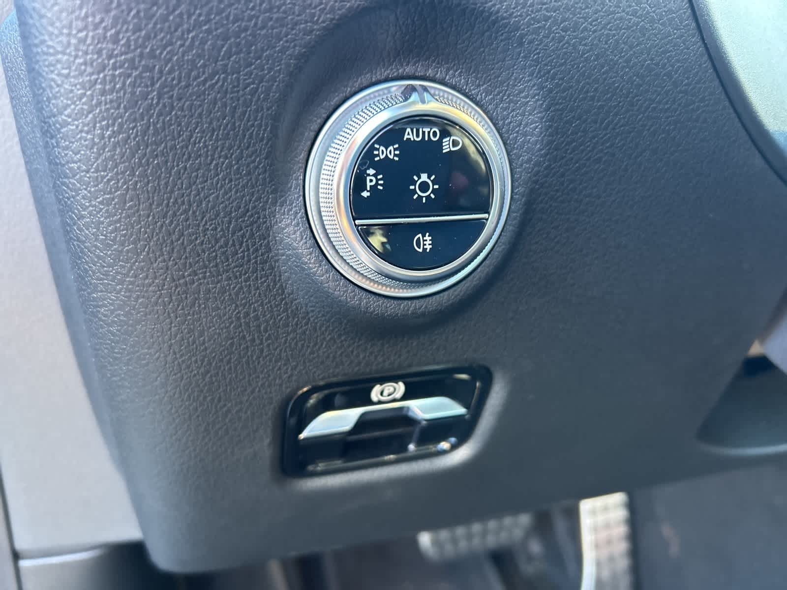 Thumbnail: 2025 Mercedes-Benz CLE - 28