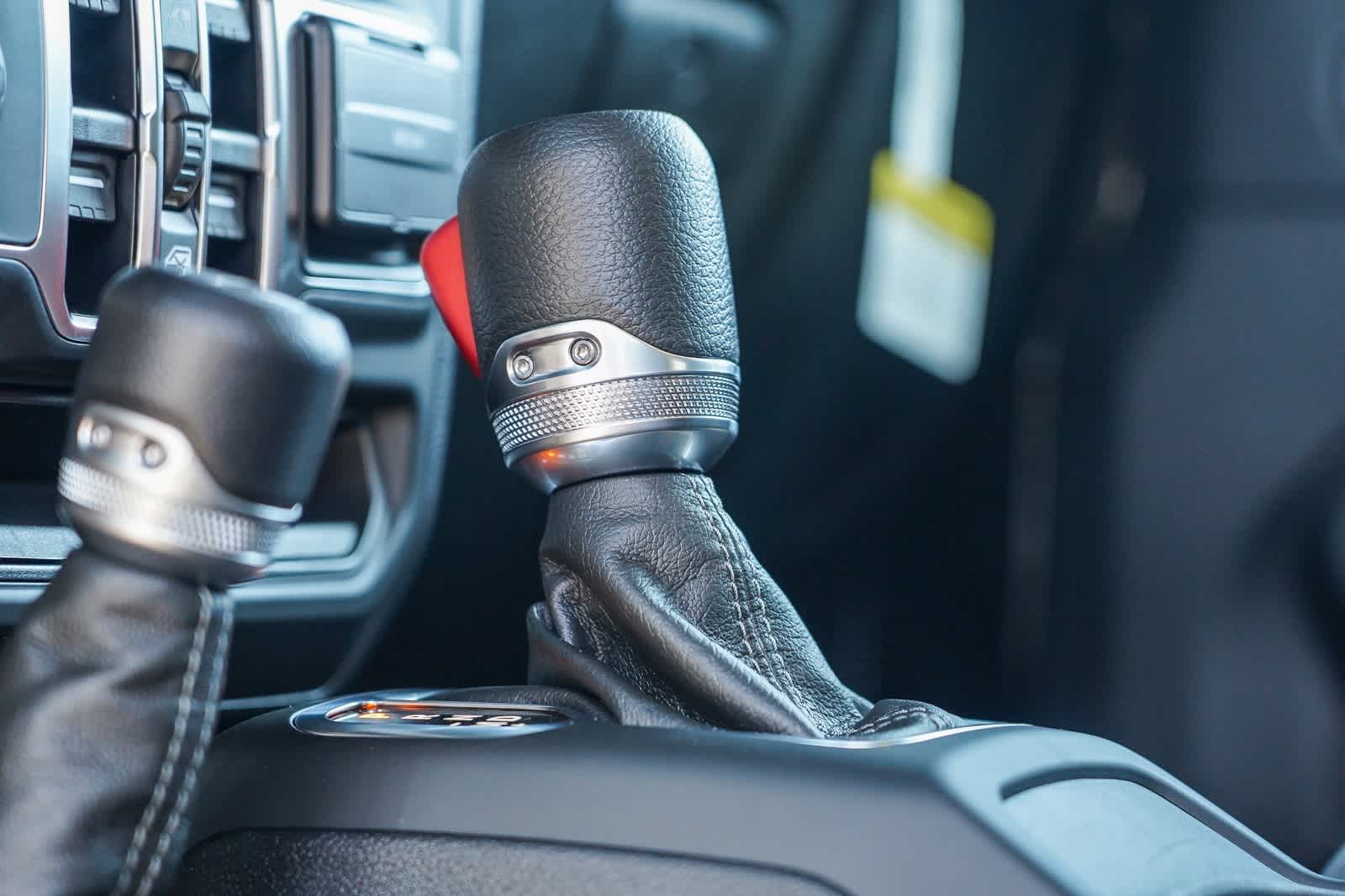 Thumbnail: 2025 Jeep Wrangler - 24