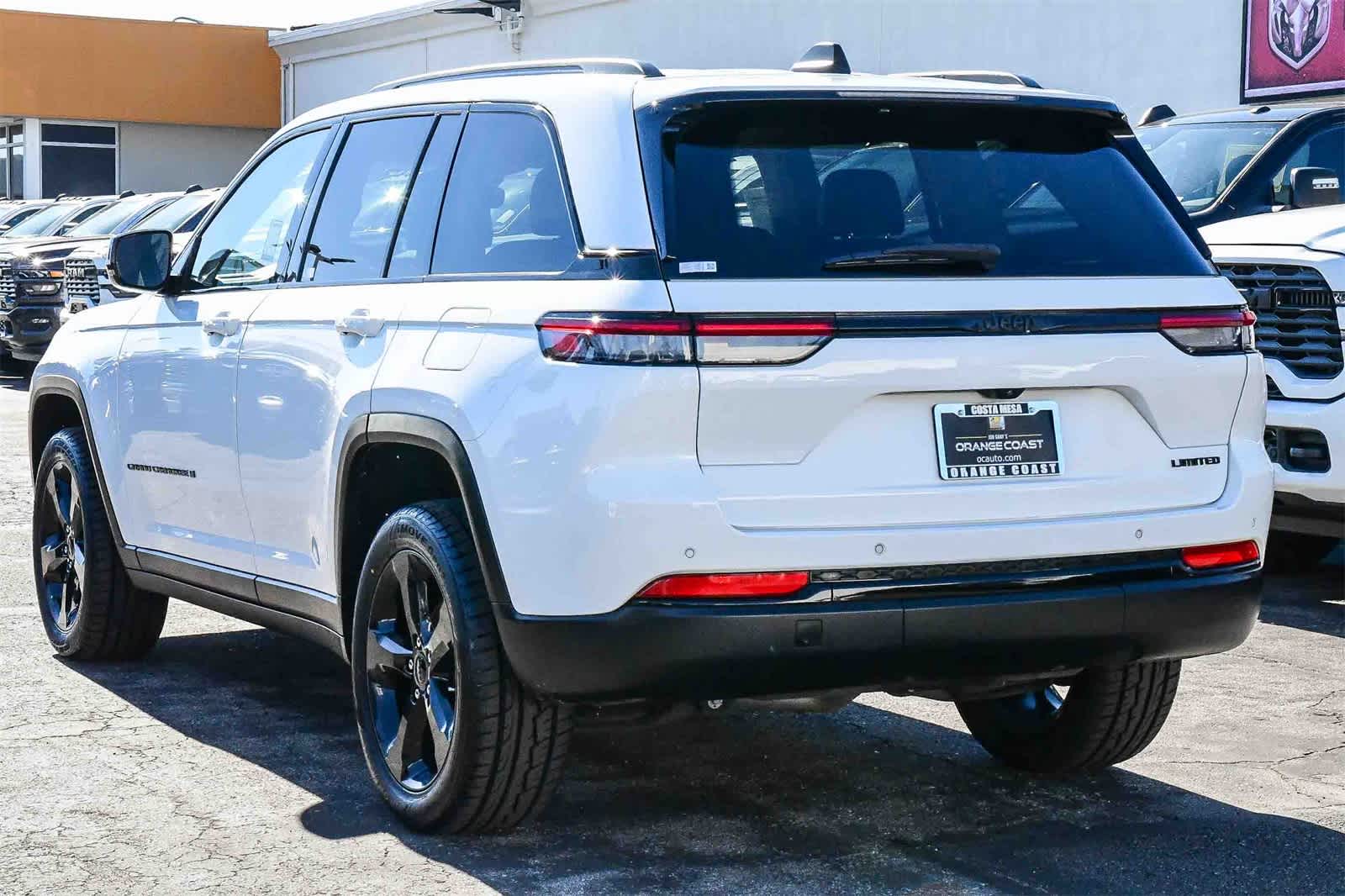Thumbnail: 2023 Jeep Grand Cherokee - 6