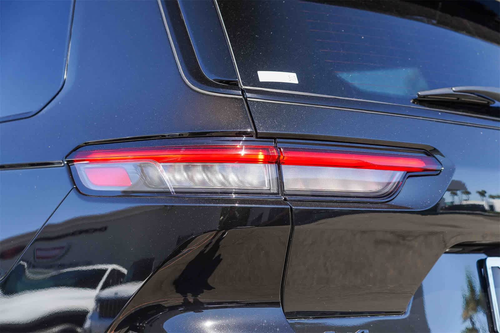 Thumbnail: 2025 Jeep Grand Cherokee L - 9