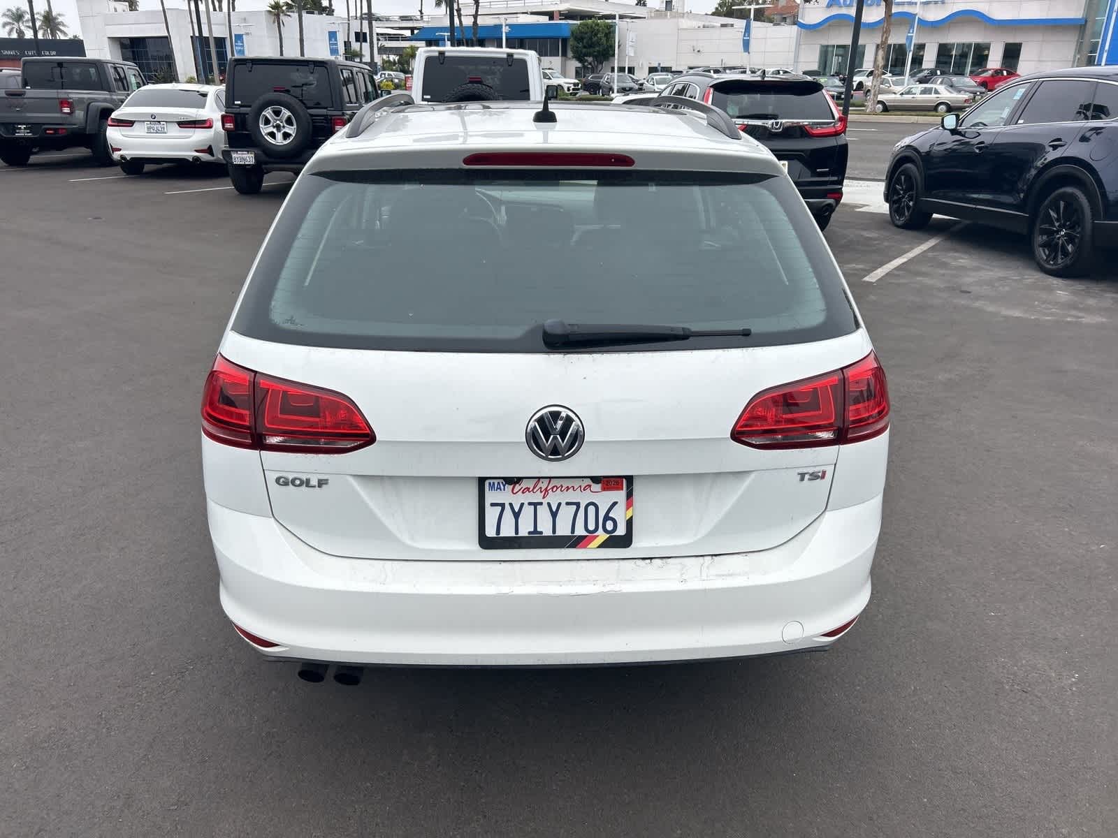Thumbnail: 2016 Volkswagen e-Golf - 5