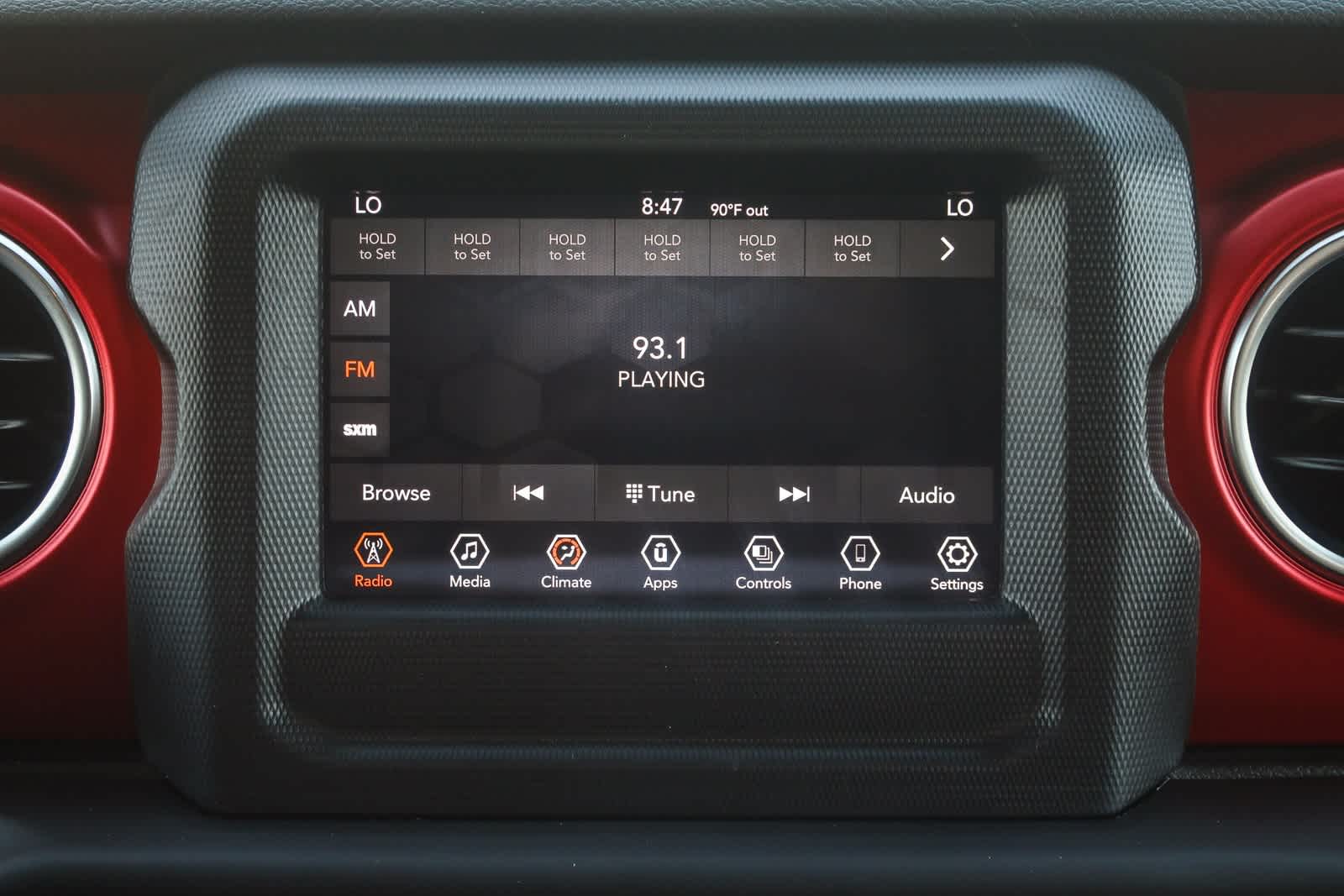 Thumbnail: 2021 Jeep Gladiator - 17