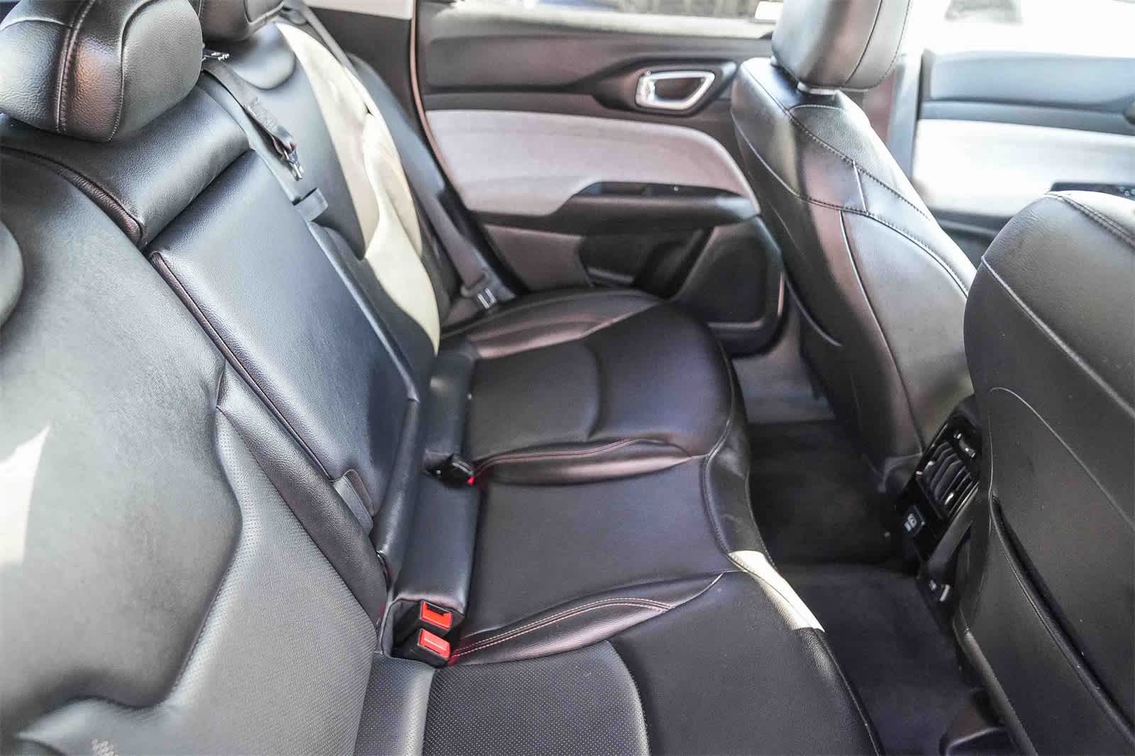 Thumbnail: 2022 Jeep Compass - 15