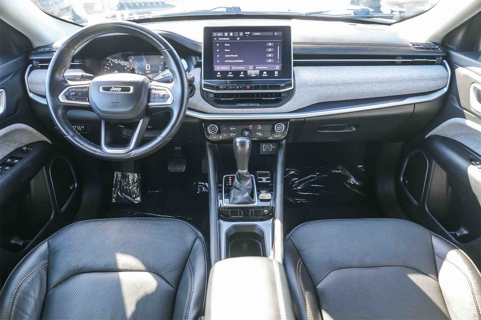 Thumbnail: 2022 Jeep Compass - 10