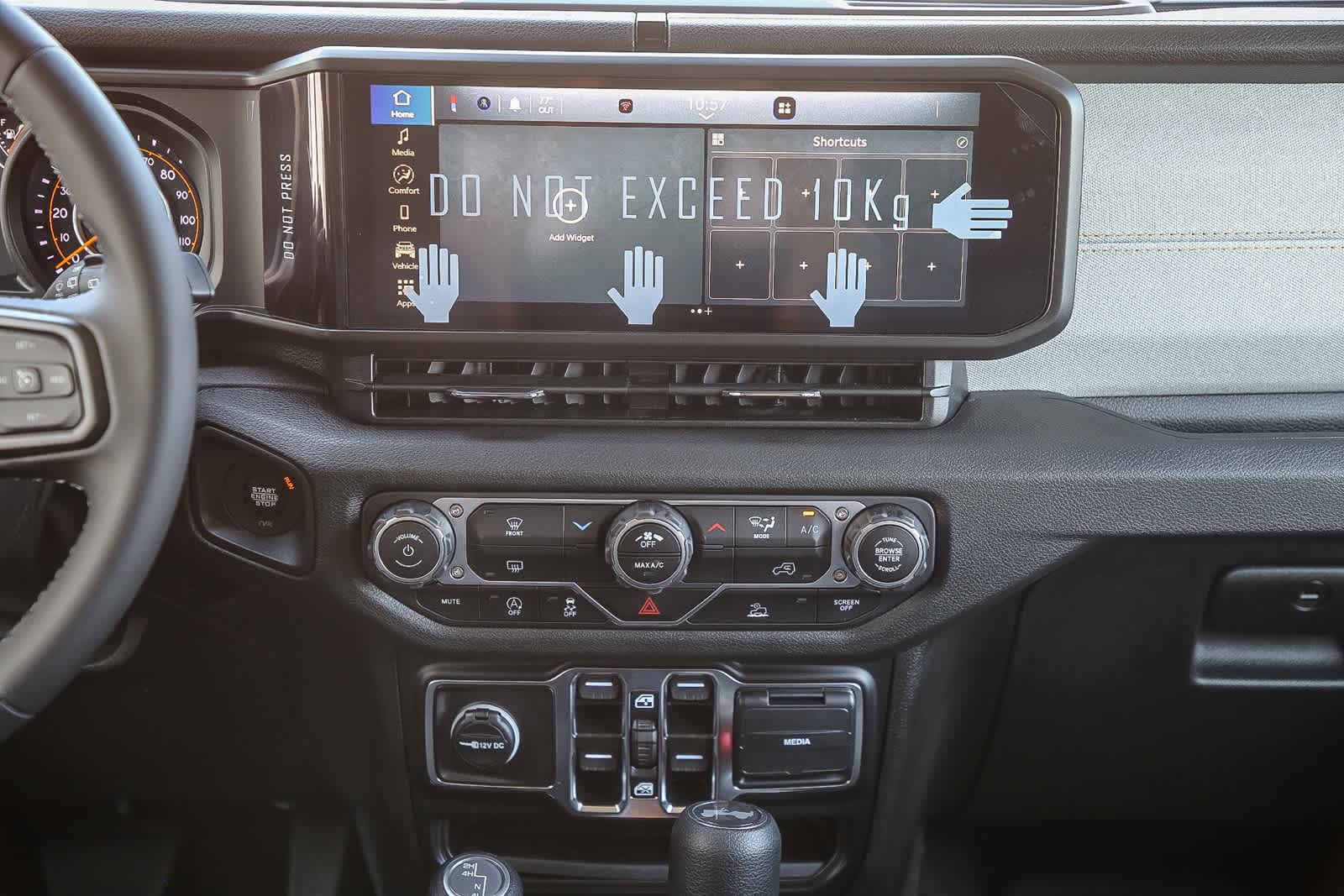 Thumbnail: 2025 Jeep Wrangler - 14