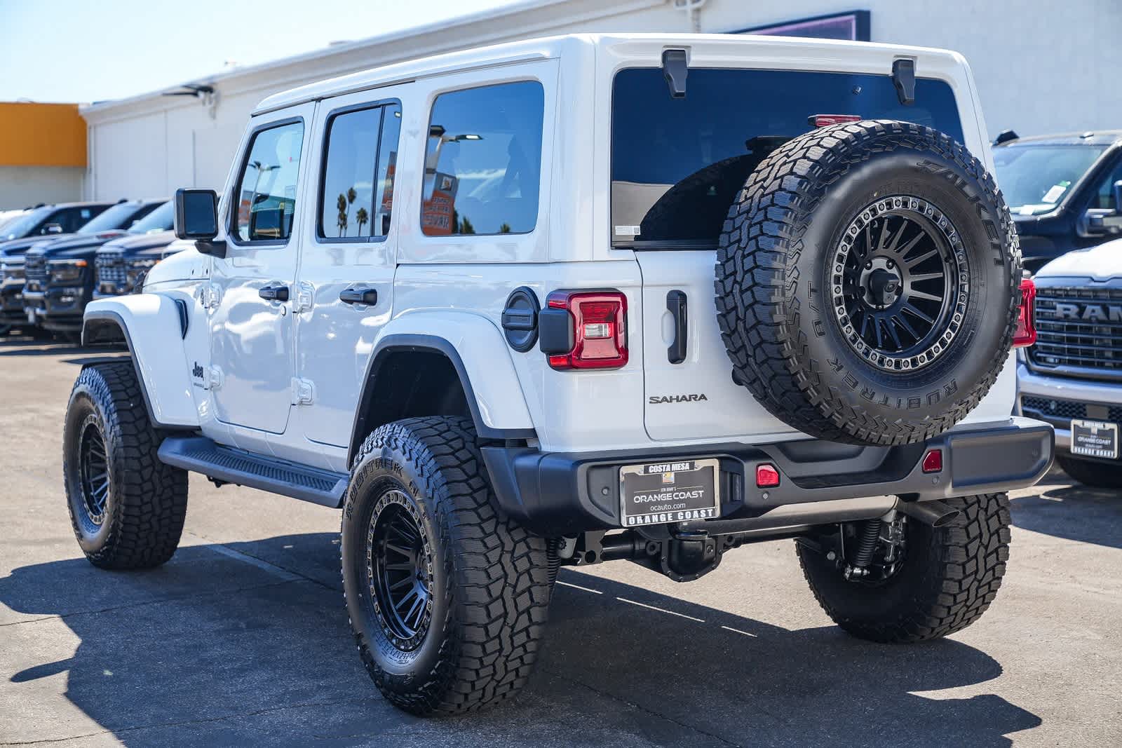 Thumbnail: 2025 Jeep Wrangler - 6
