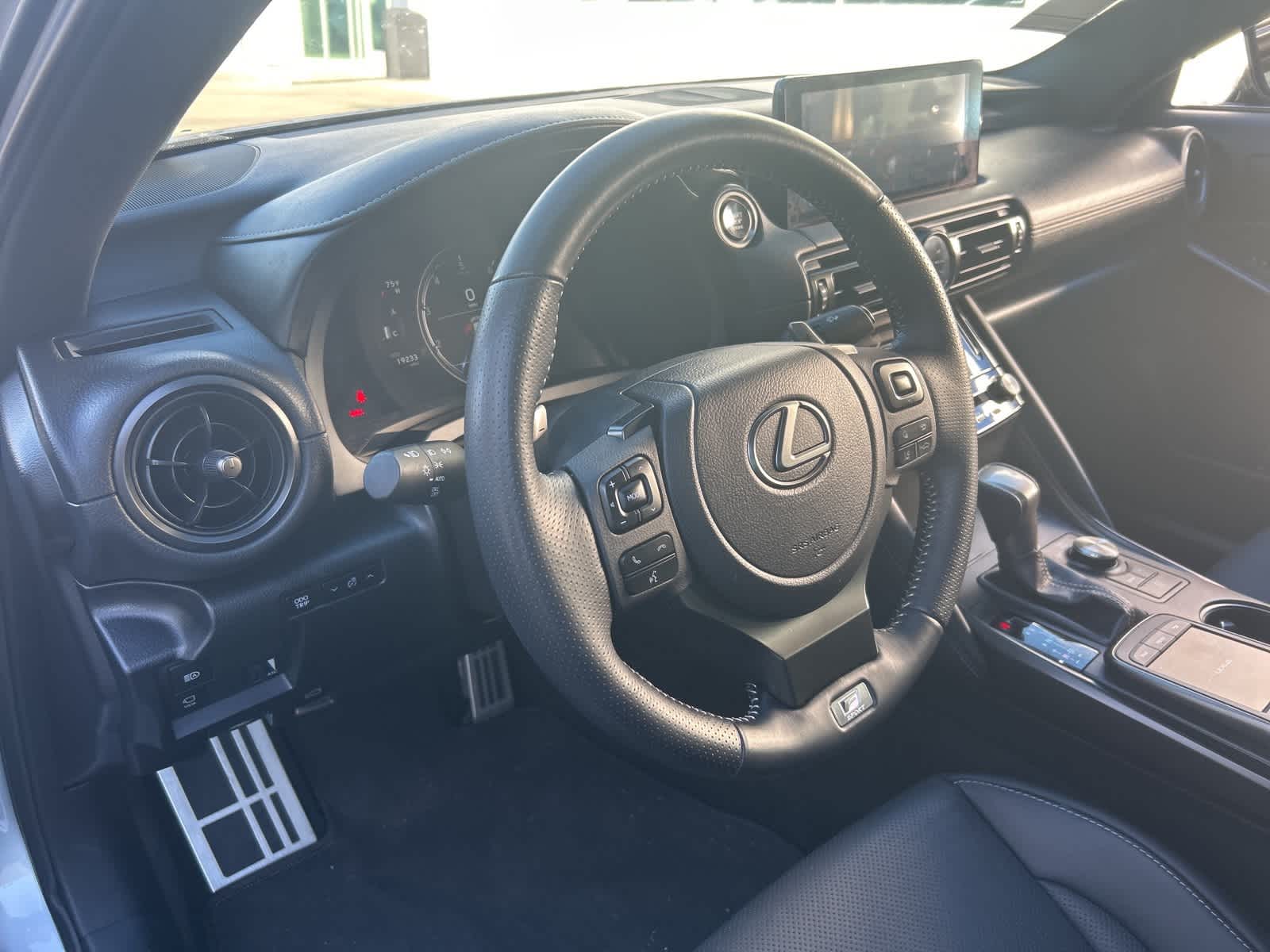 Thumbnail: 2023 Lexus IS - 11