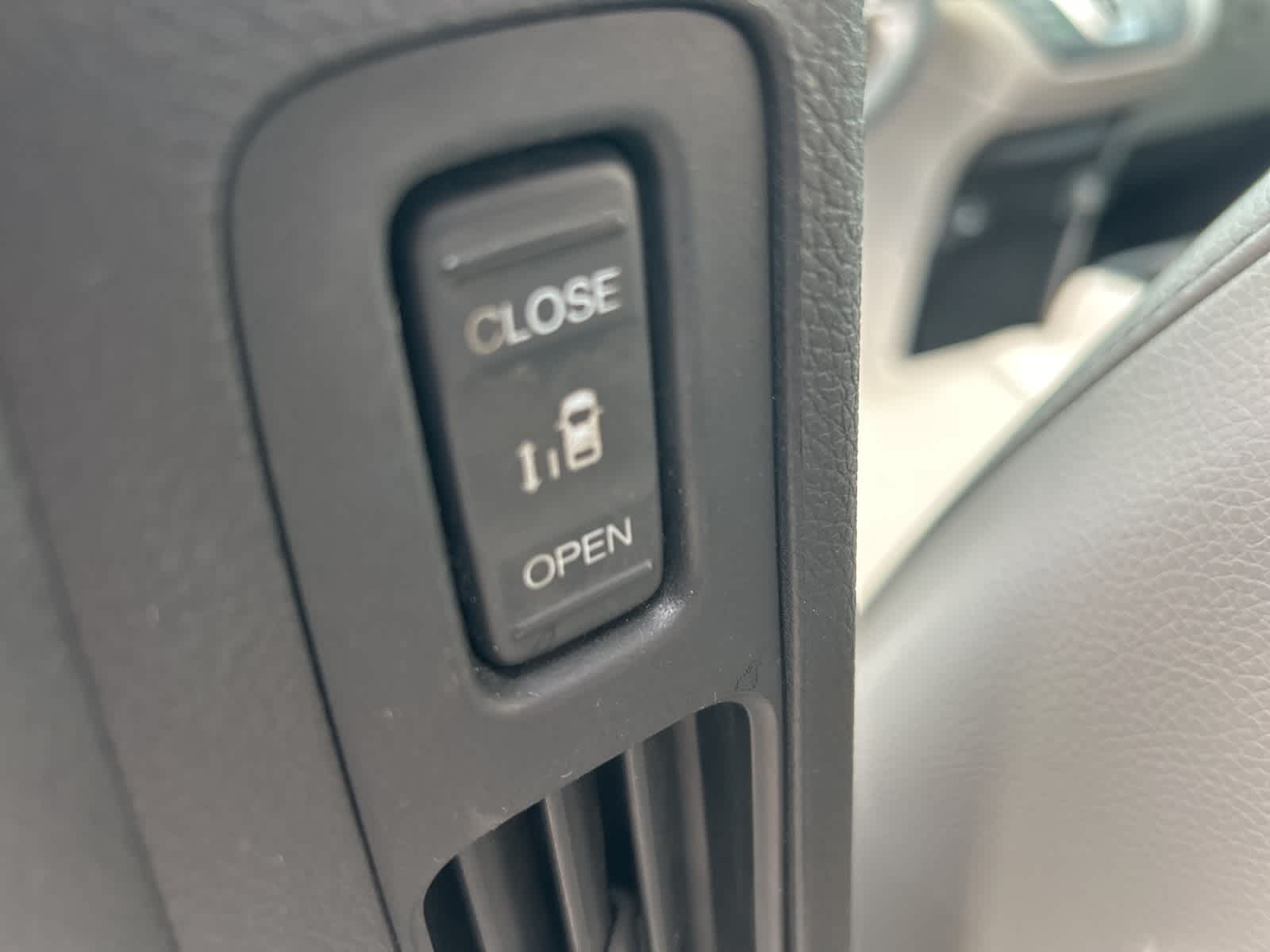 Thumbnail: 2021 Honda Odyssey - 25