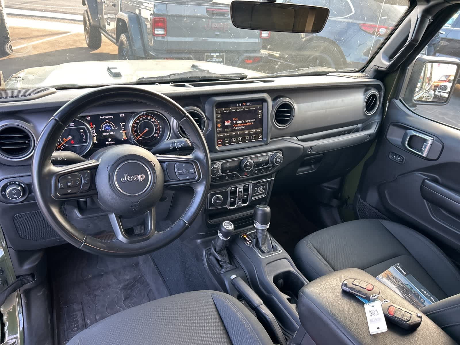 Thumbnail: 2021 Jeep Gladiator - 32