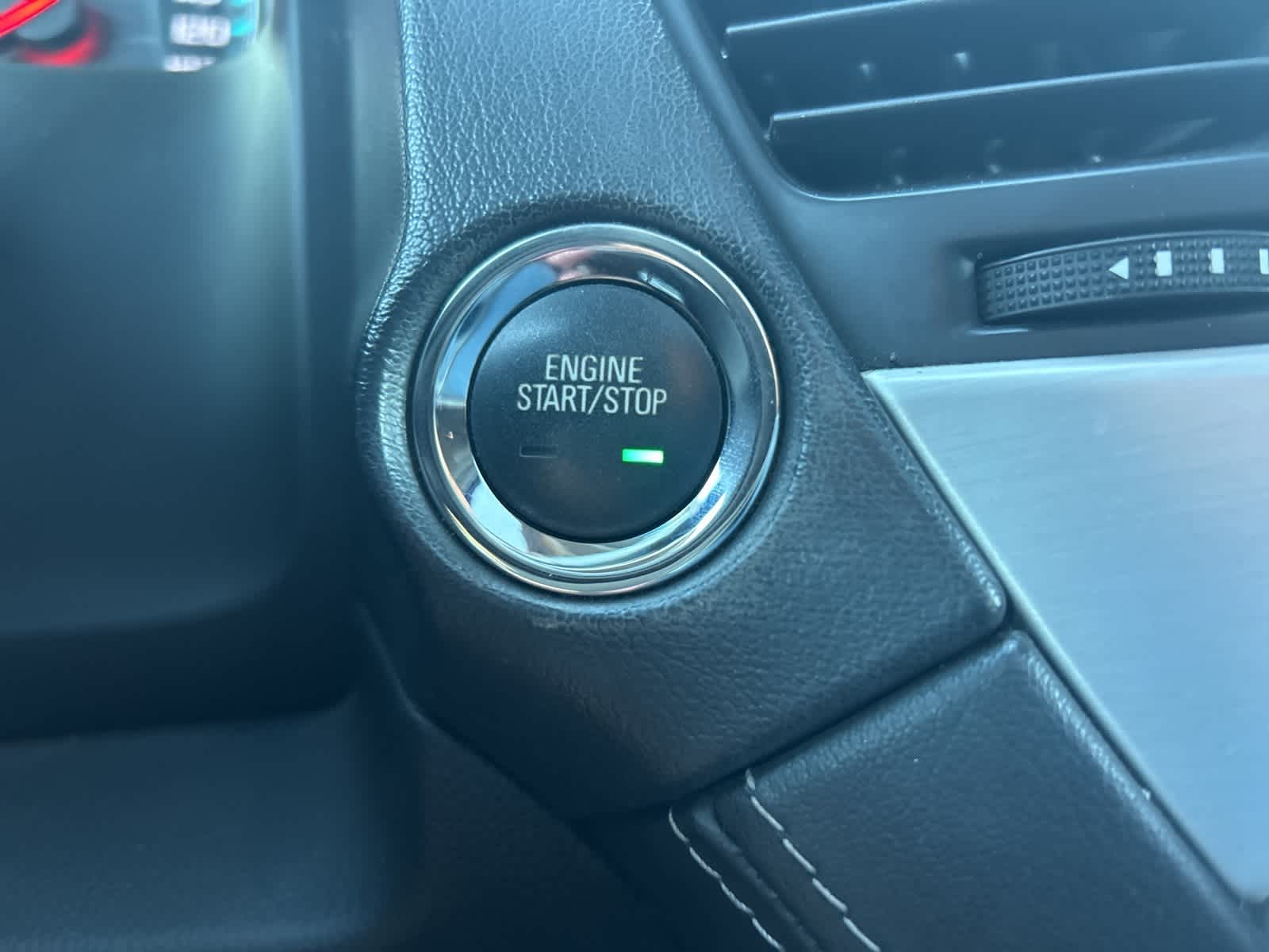 Thumbnail: 2018 GMC Yukon - 42