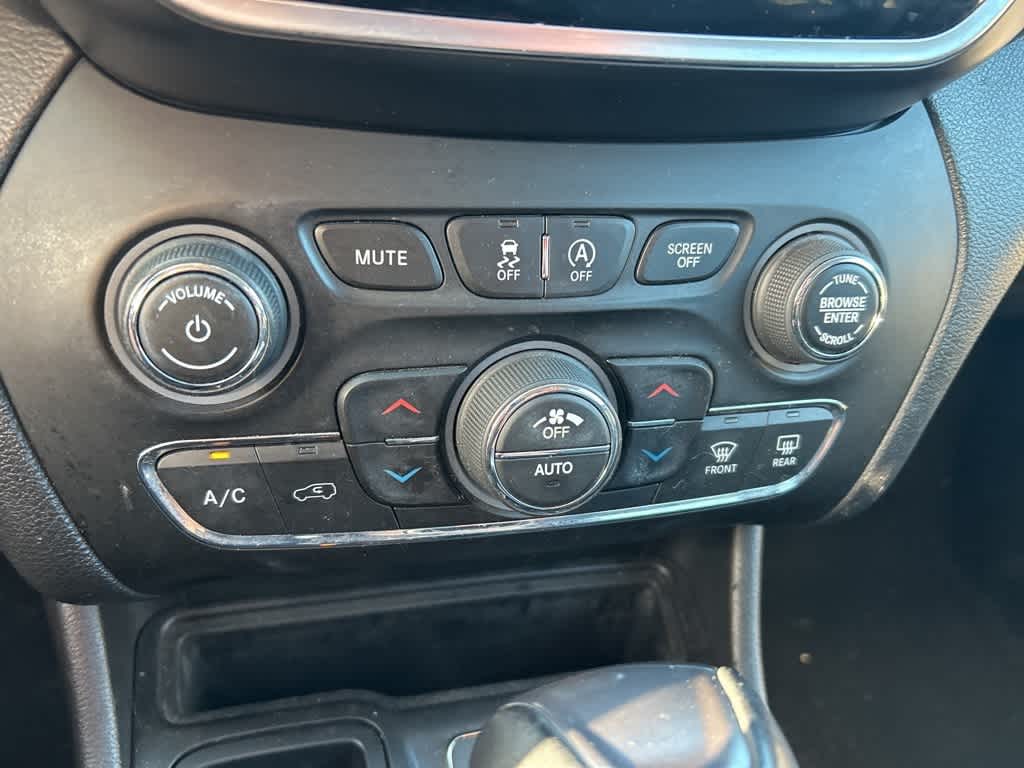 2019 Jeep Cherokee Limited Edition 29