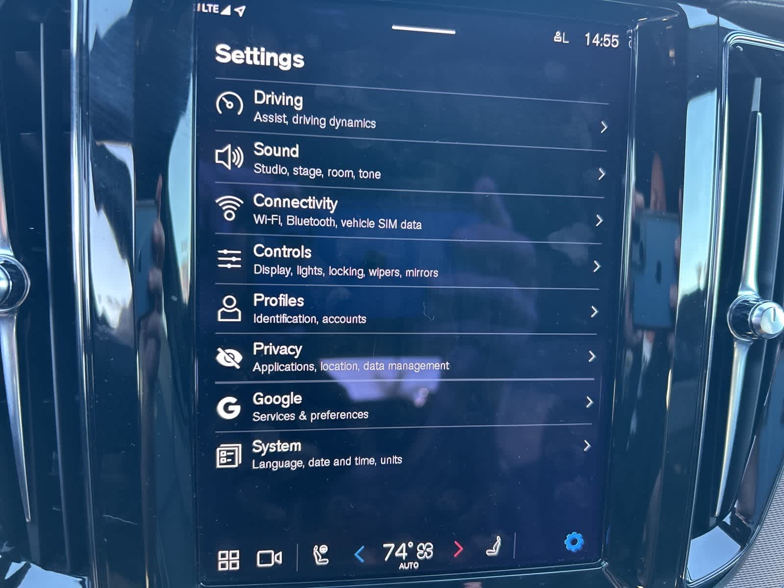 Thumbnail: 2022 Volvo XC60 - 43