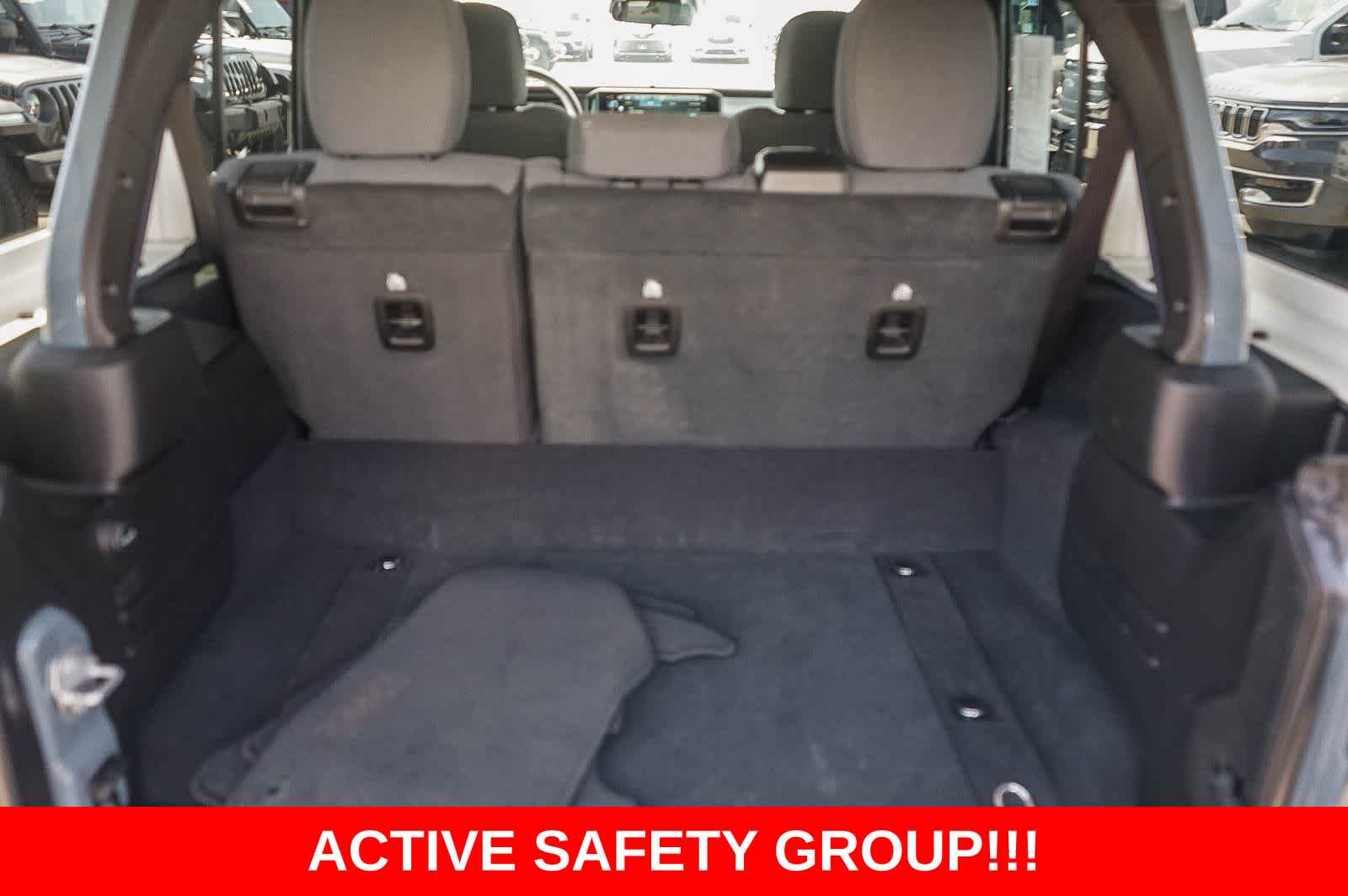 Thumbnail: 2025 Jeep Wrangler - 24