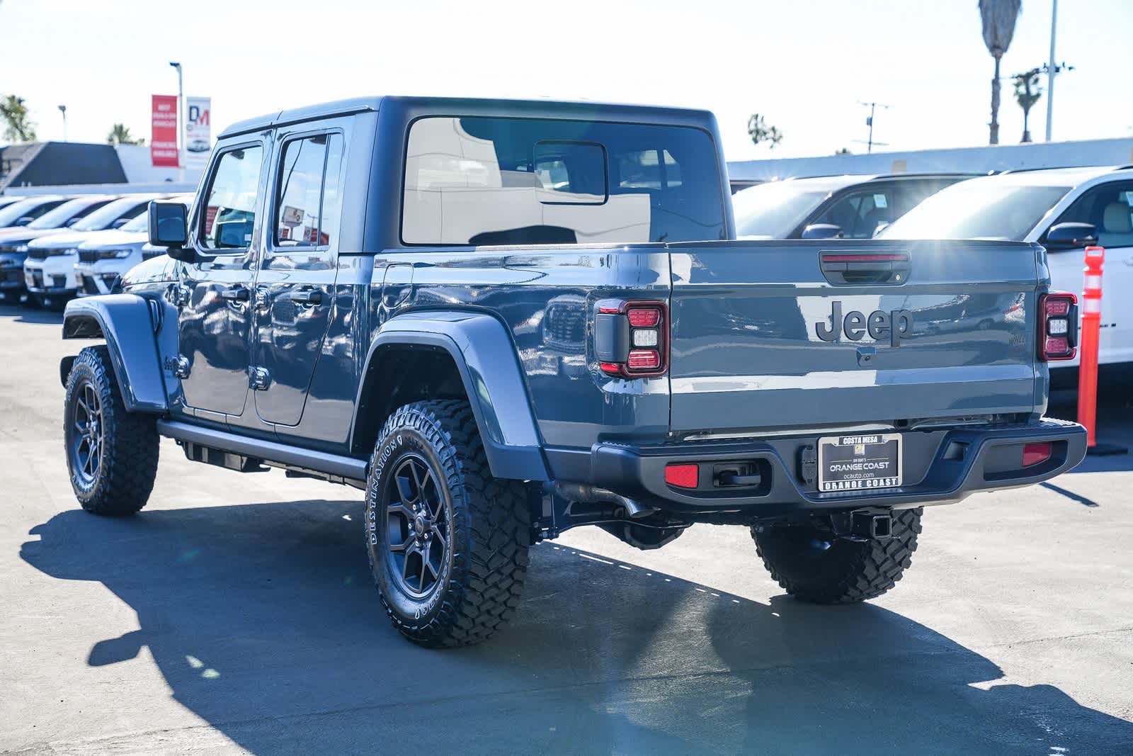 Thumbnail: 2026 Jeep Gladiator - 6