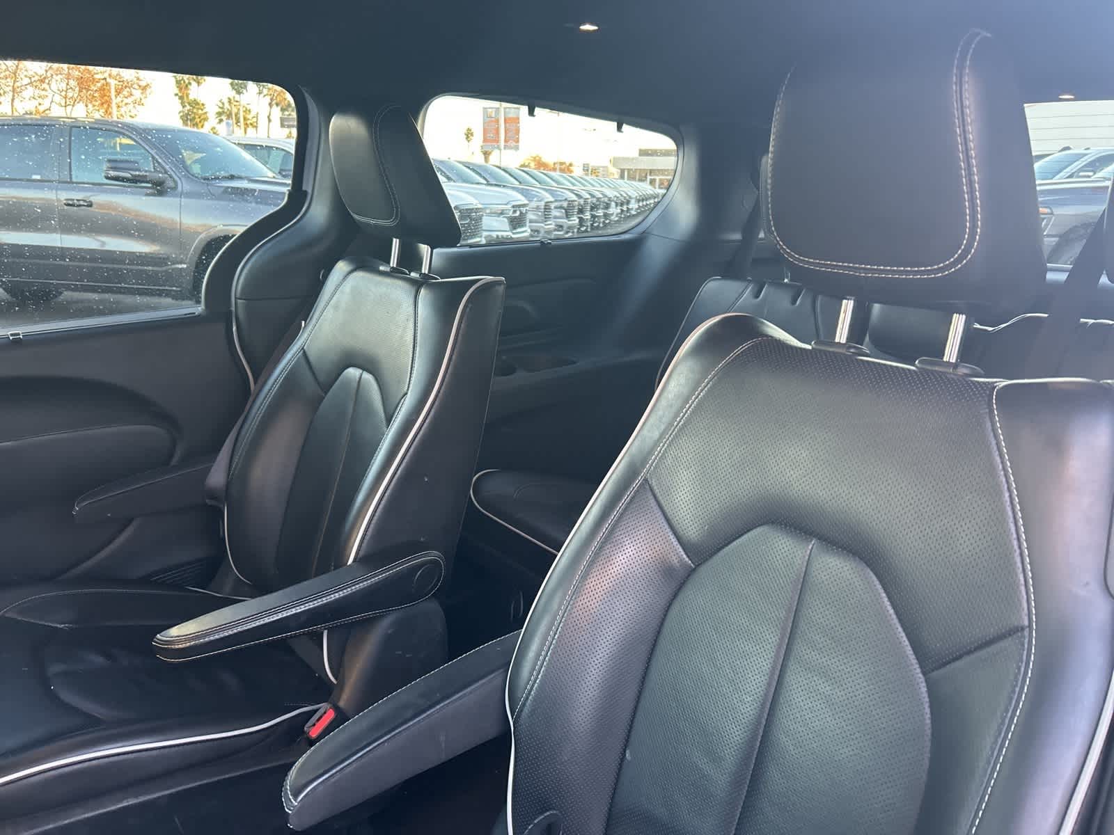 Thumbnail: 2020 Chrysler Pacifica - 27