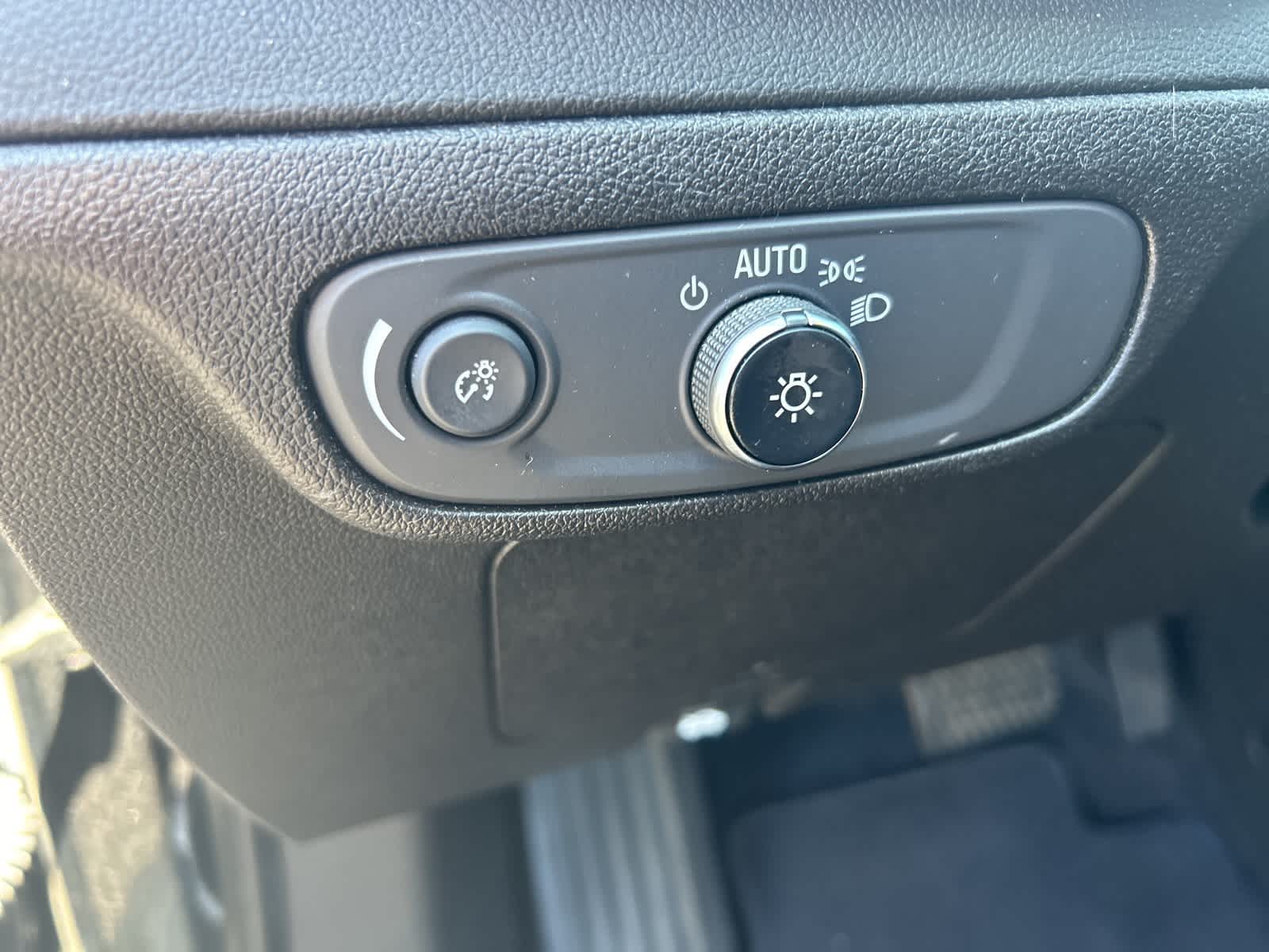 Thumbnail: 2022 Chevrolet Bolt EUV - 30