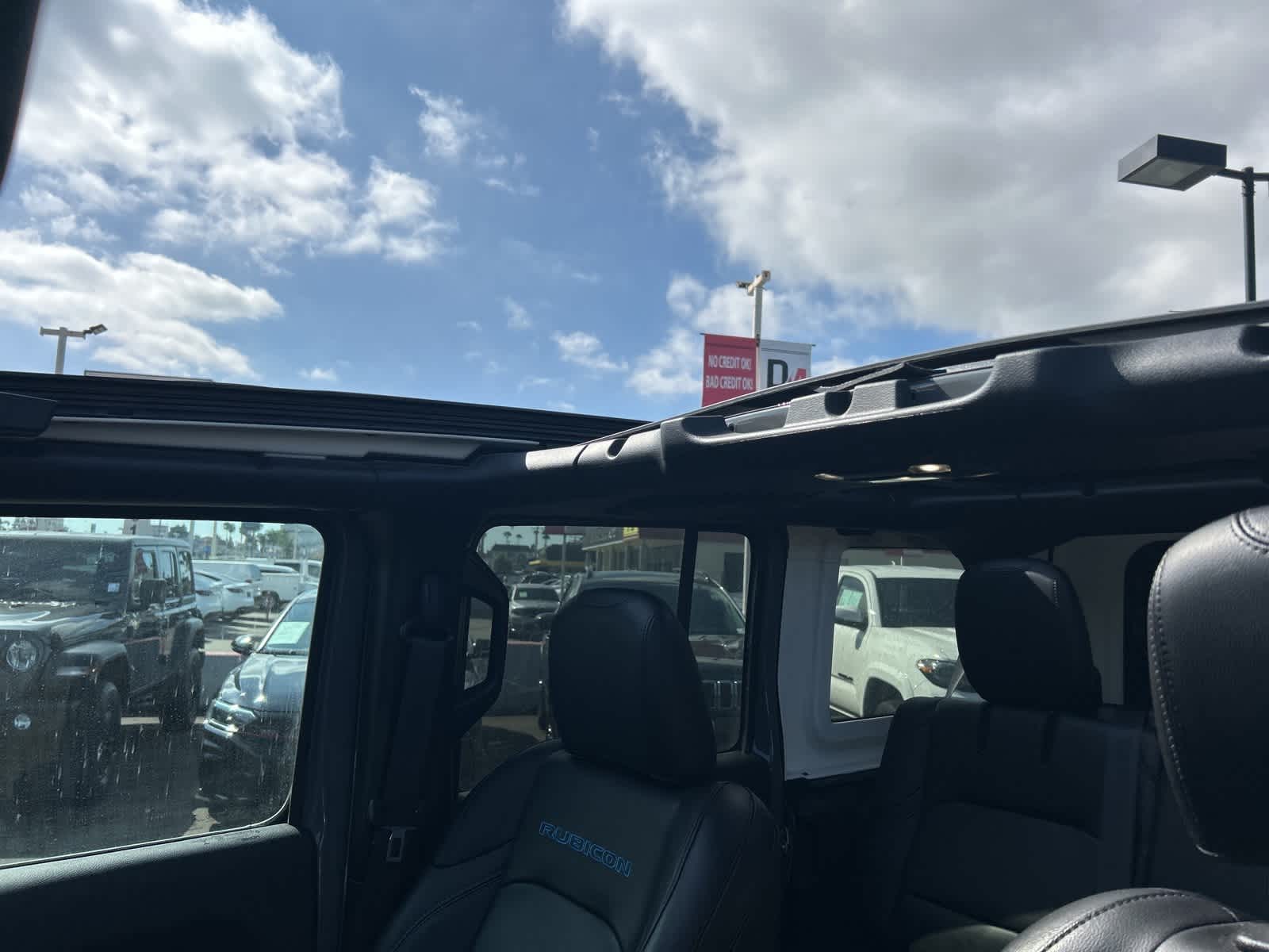 Thumbnail: 2023 Jeep Wrangler - 30