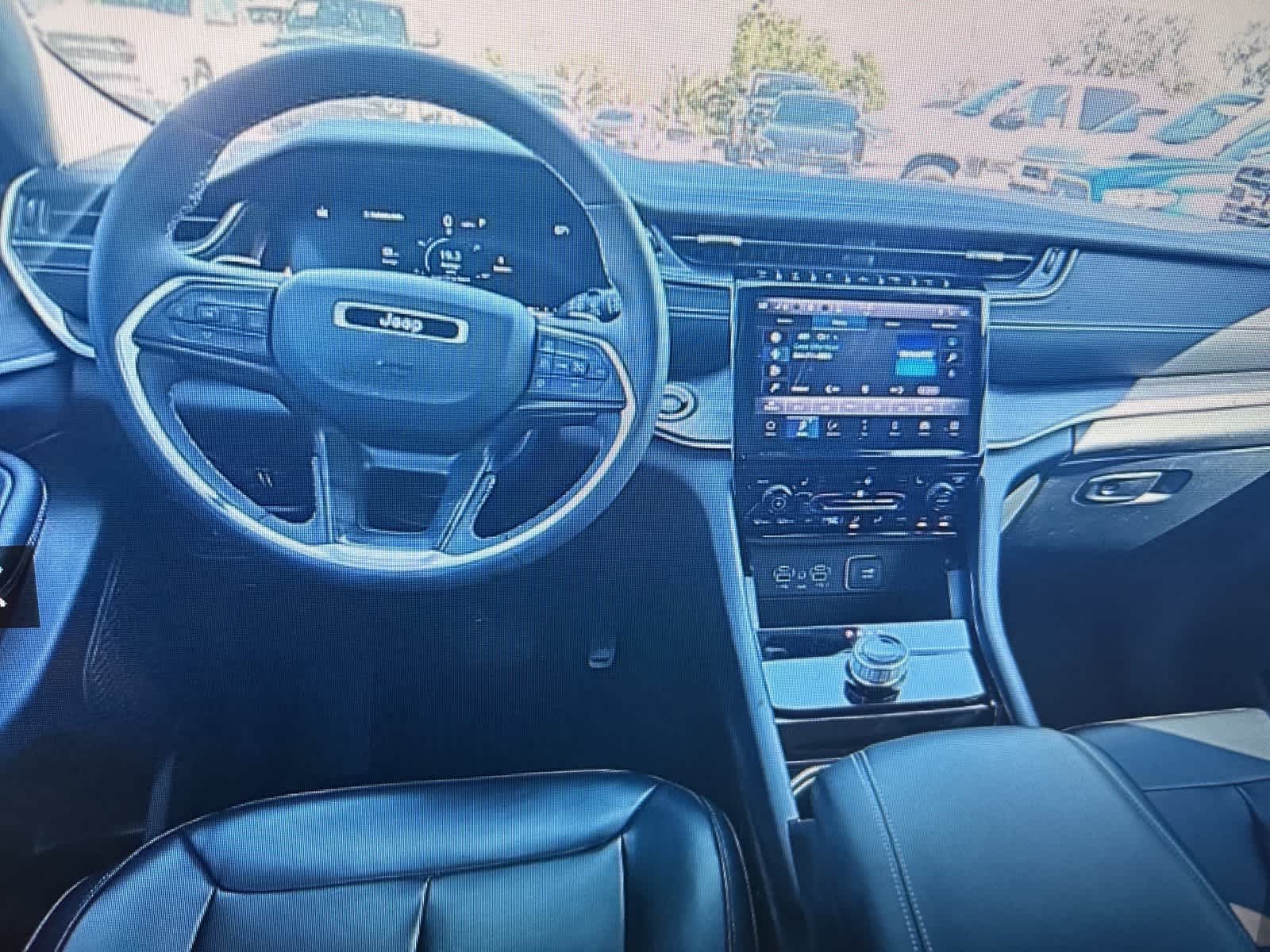 Thumbnail: 2023 Jeep Grand Cherokee - 18