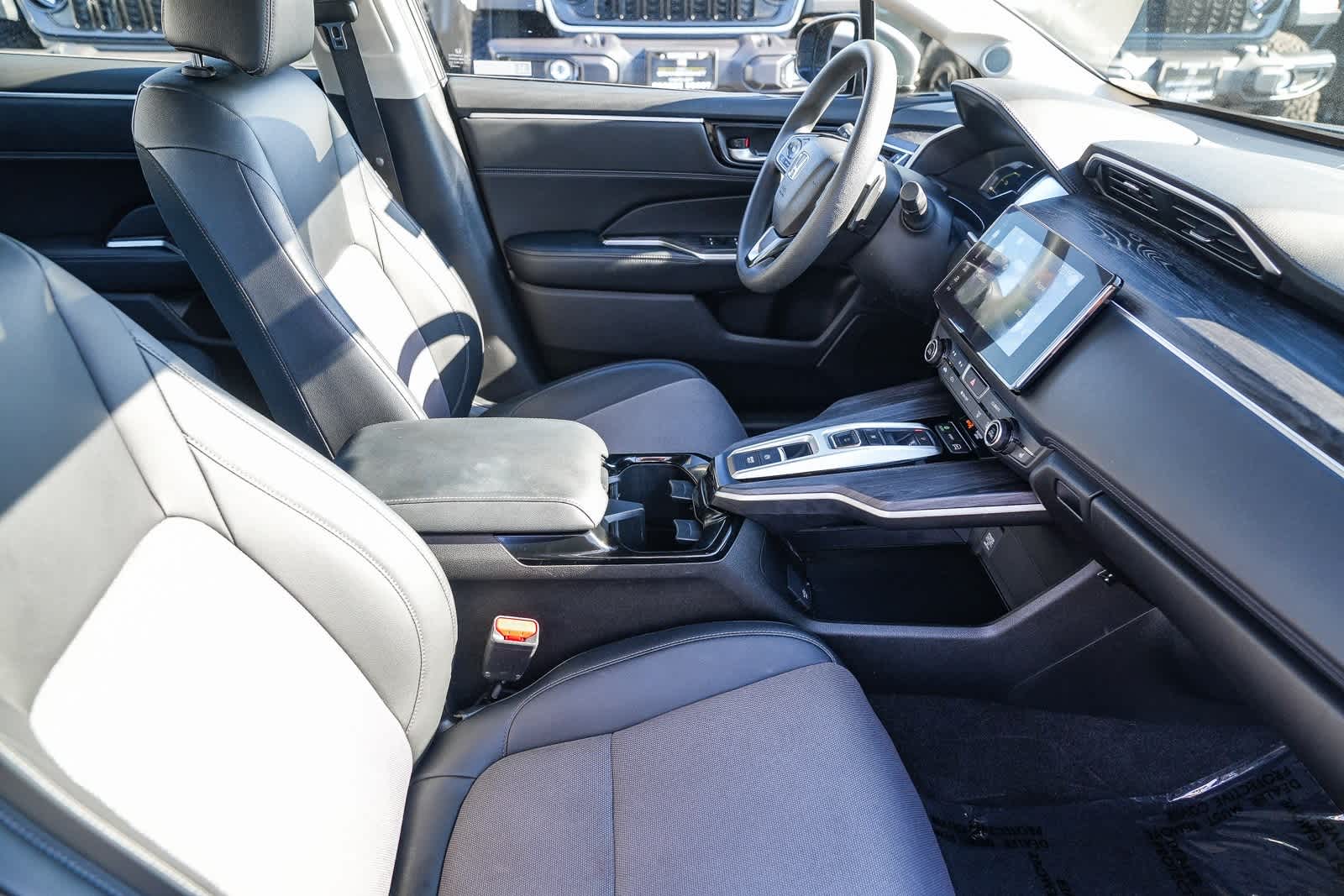 Thumbnail: 2018 Honda Clarity - 15